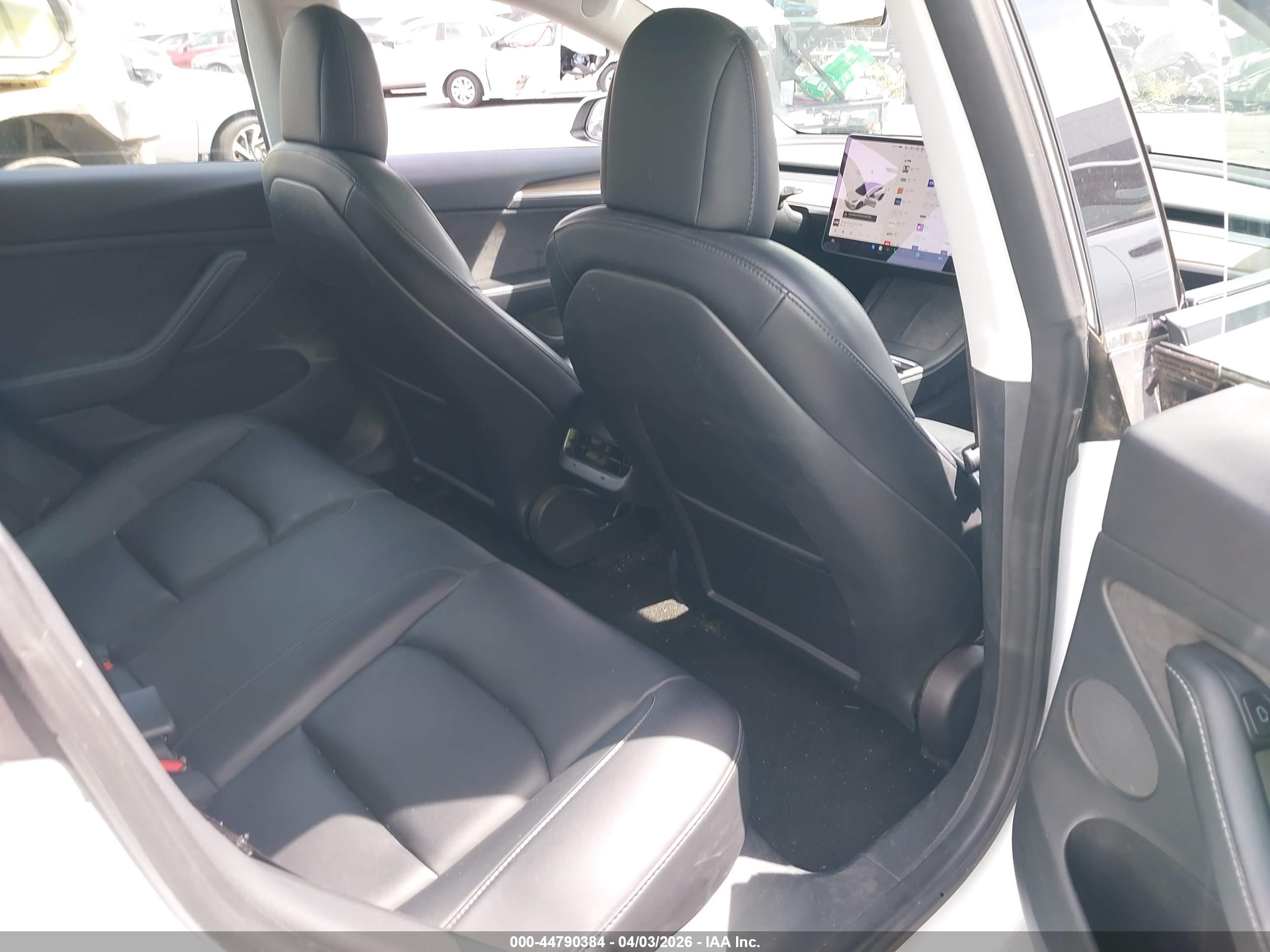 TESLA MODEL image 8