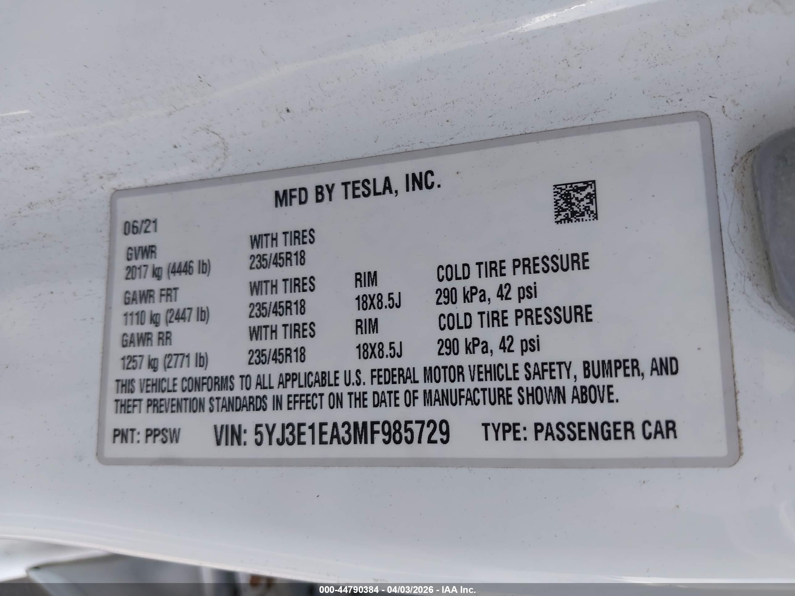 TESLA MODEL image 9