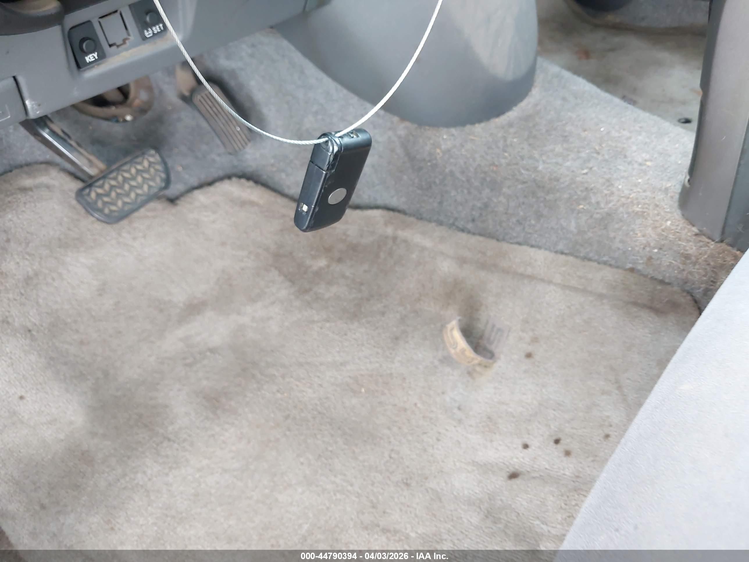TOYOTA PRIUS image 11