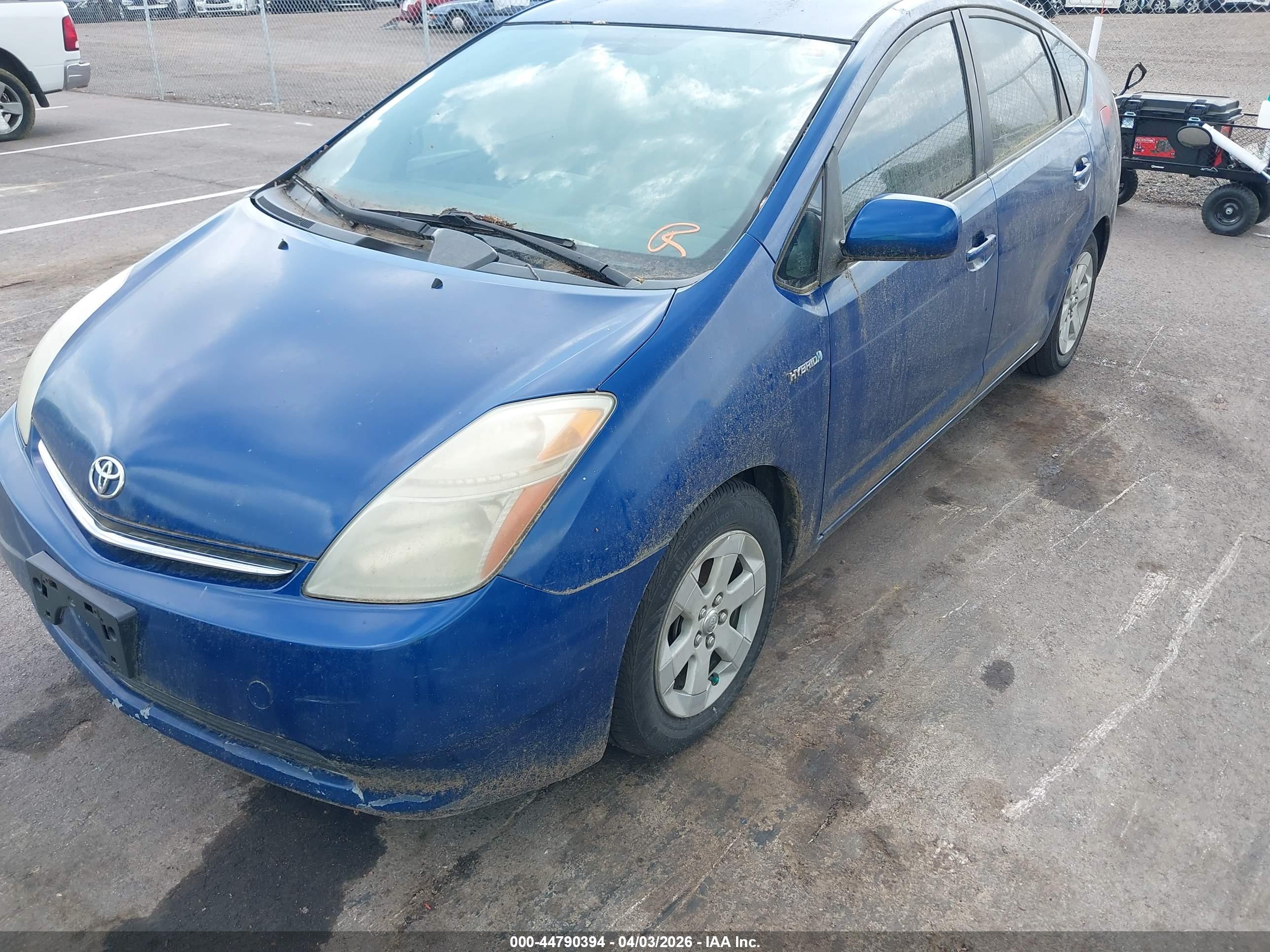 TOYOTA PRIUS image 2