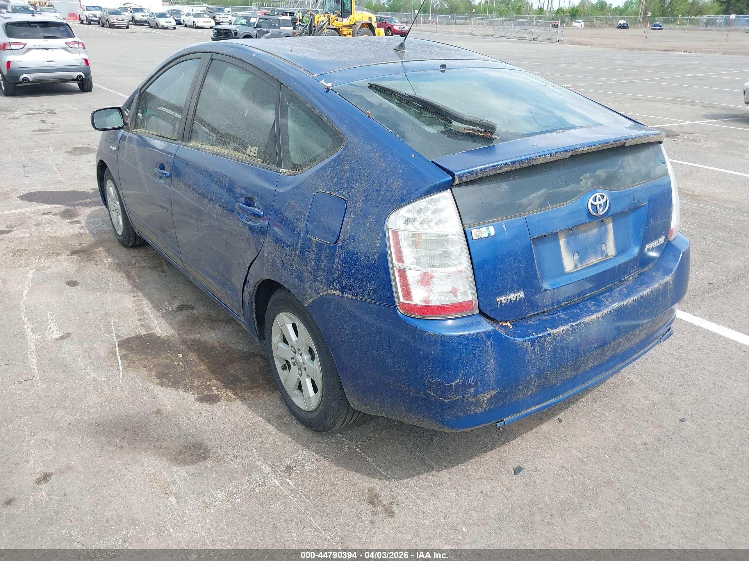TOYOTA PRIUS image 3