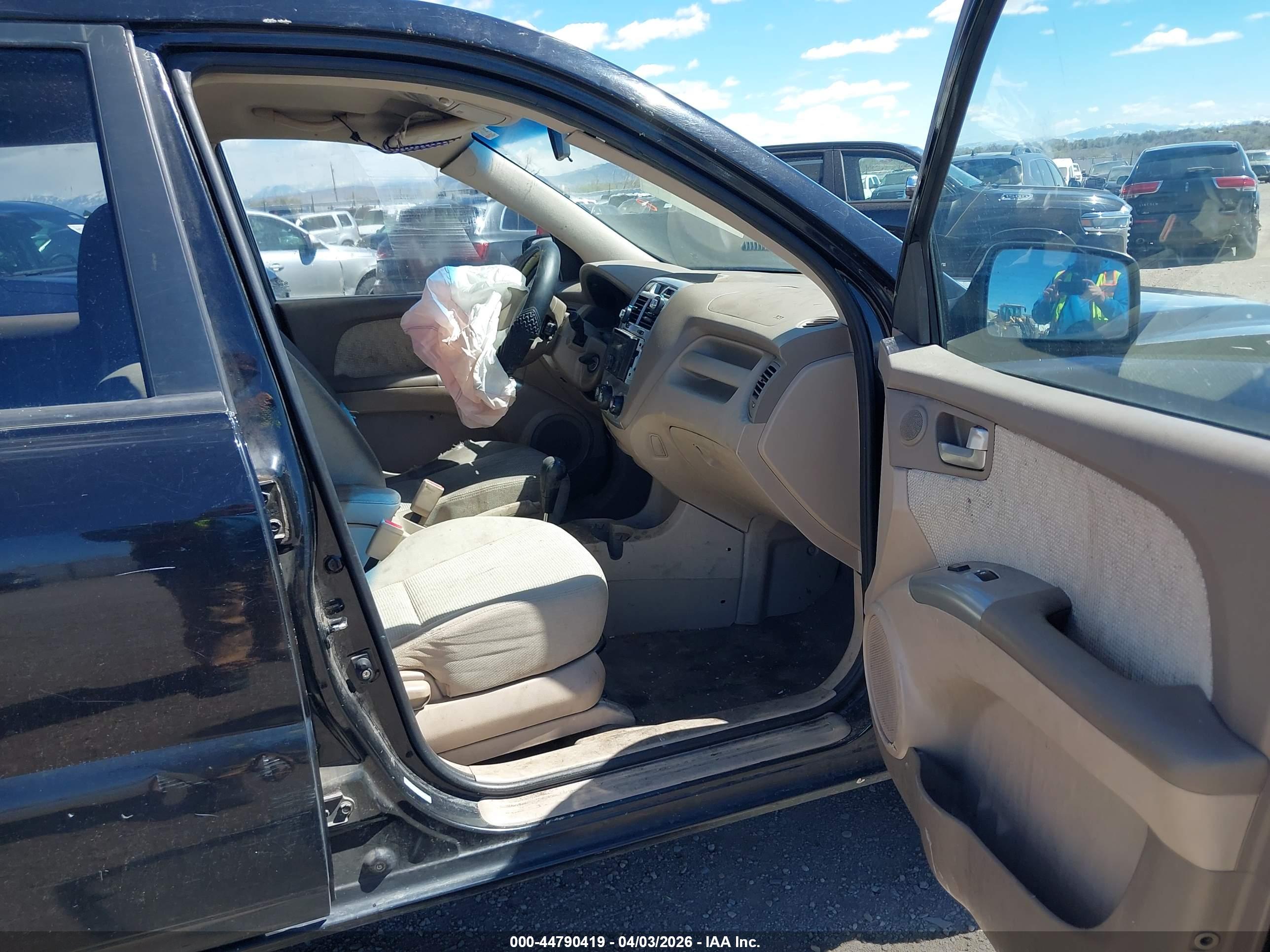KIA SPORTAGE image 5