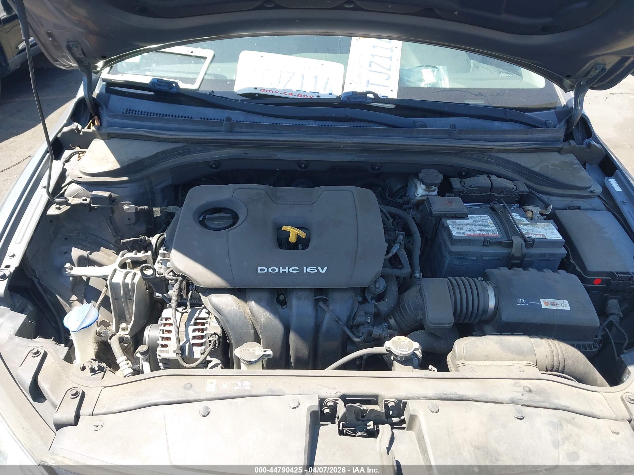 HYUNDAI ELANTRA image 10