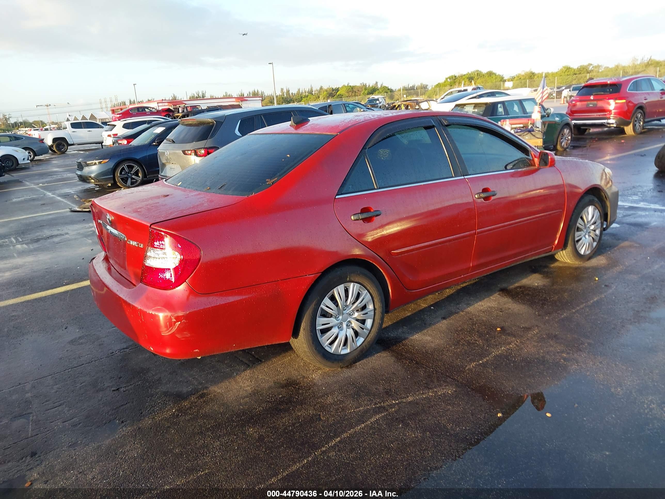 TOYOTA CAMRY image 4