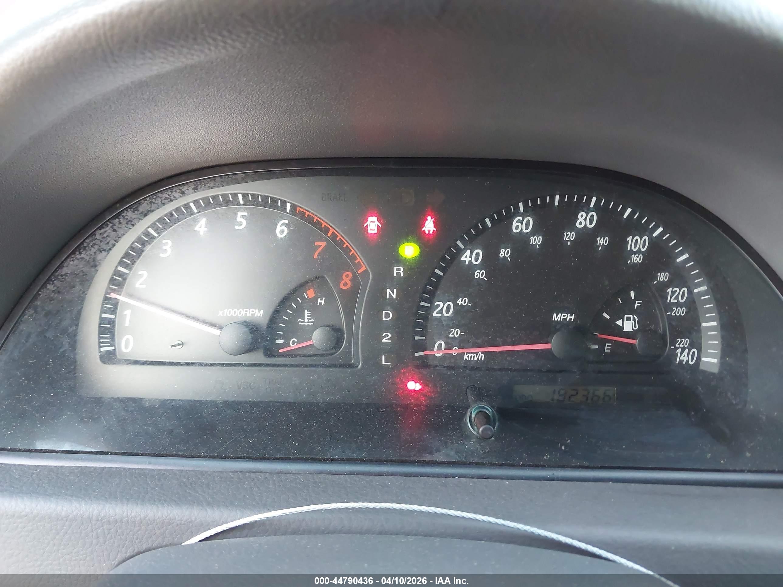 TOYOTA CAMRY image 7