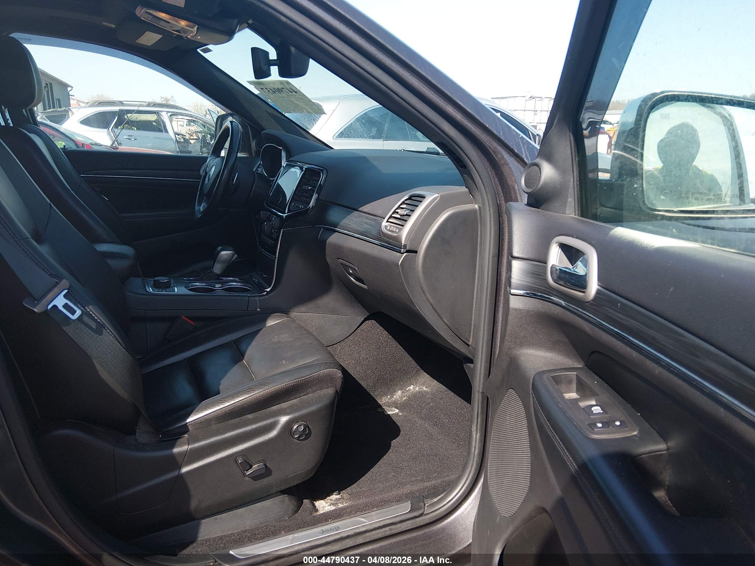 JEEP GRAND image 5