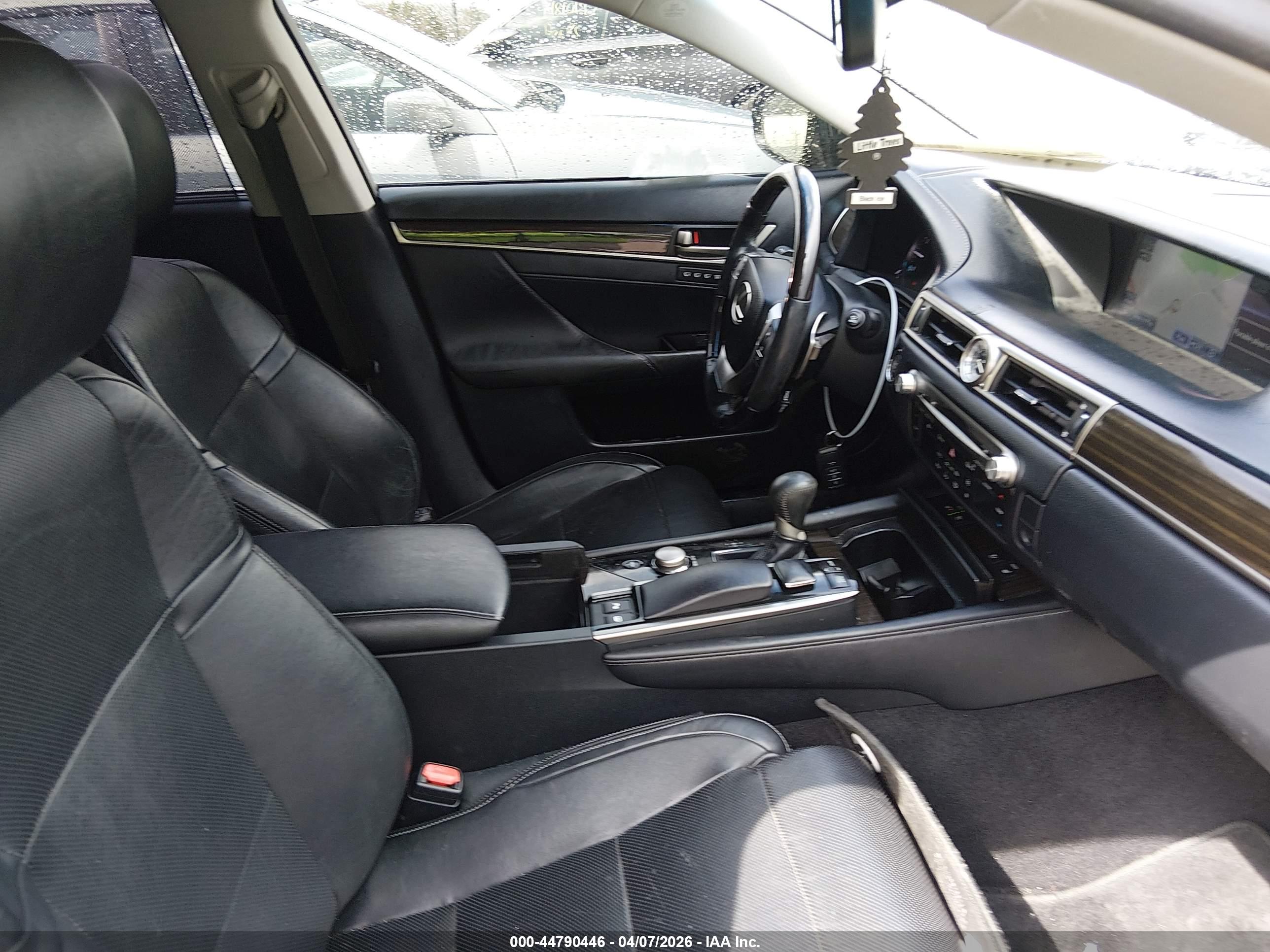 LEXUS GS image 5