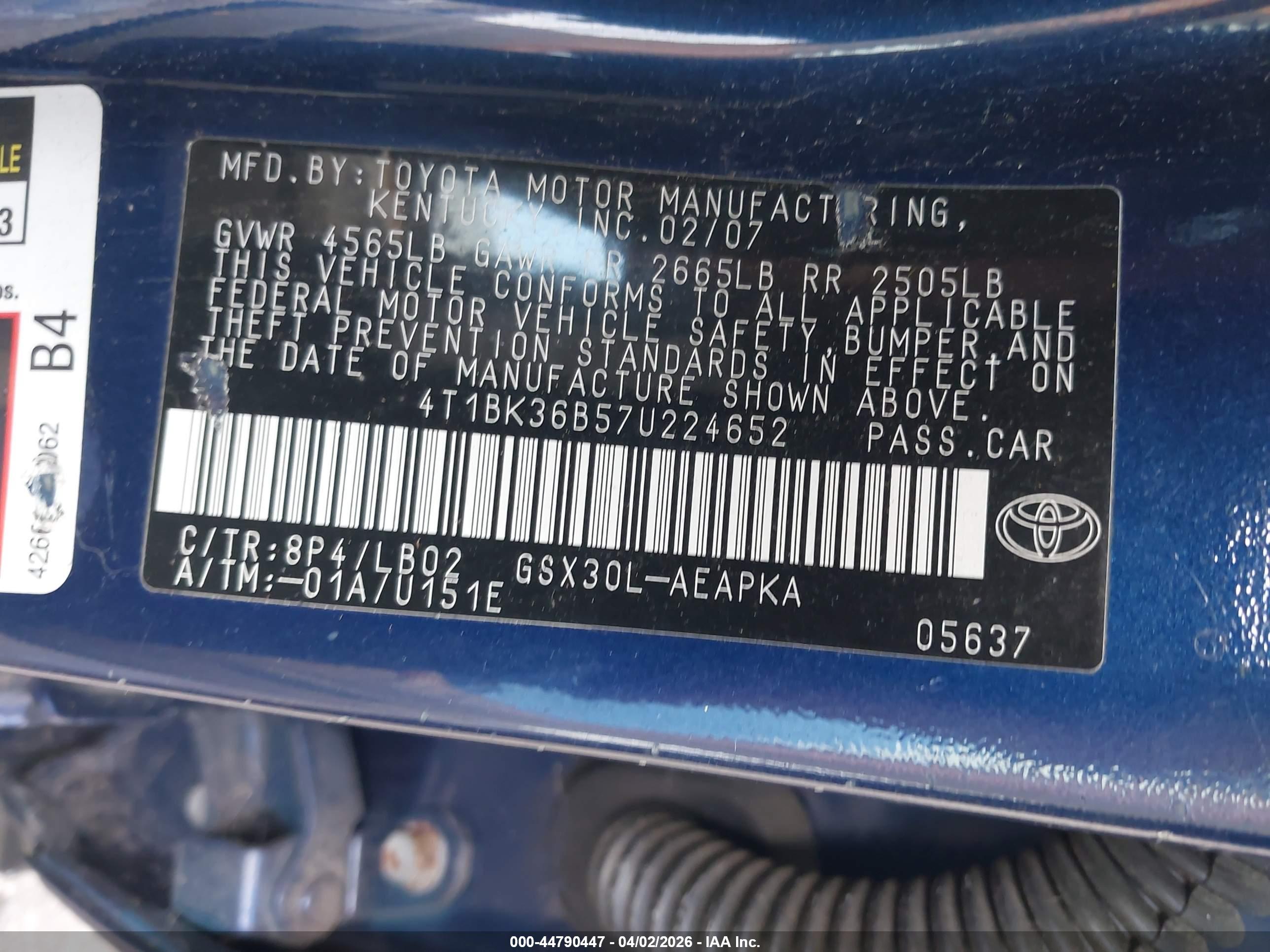 TOYOTA AVALON image 9