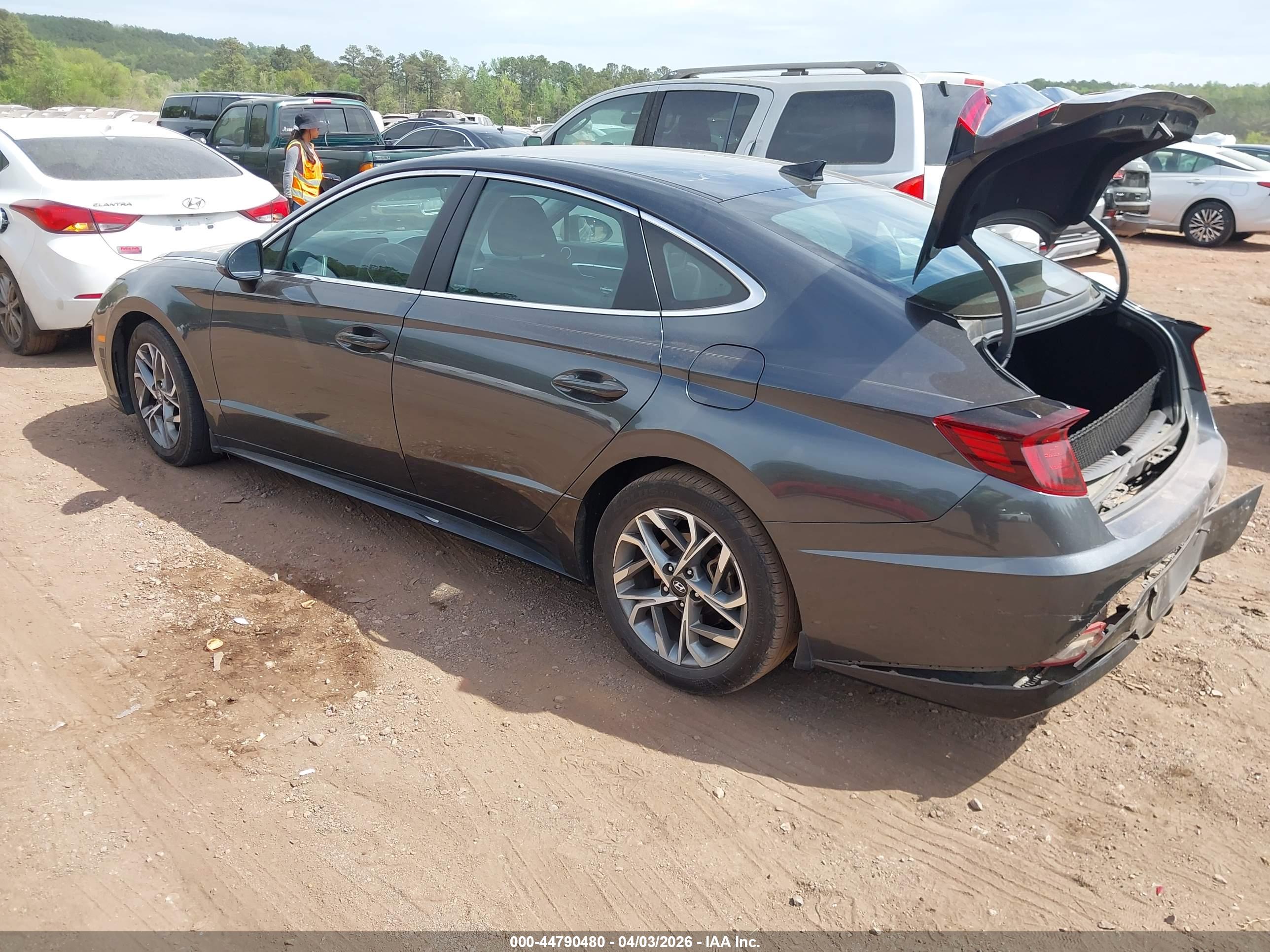 HYUNDAI SONATA image 3