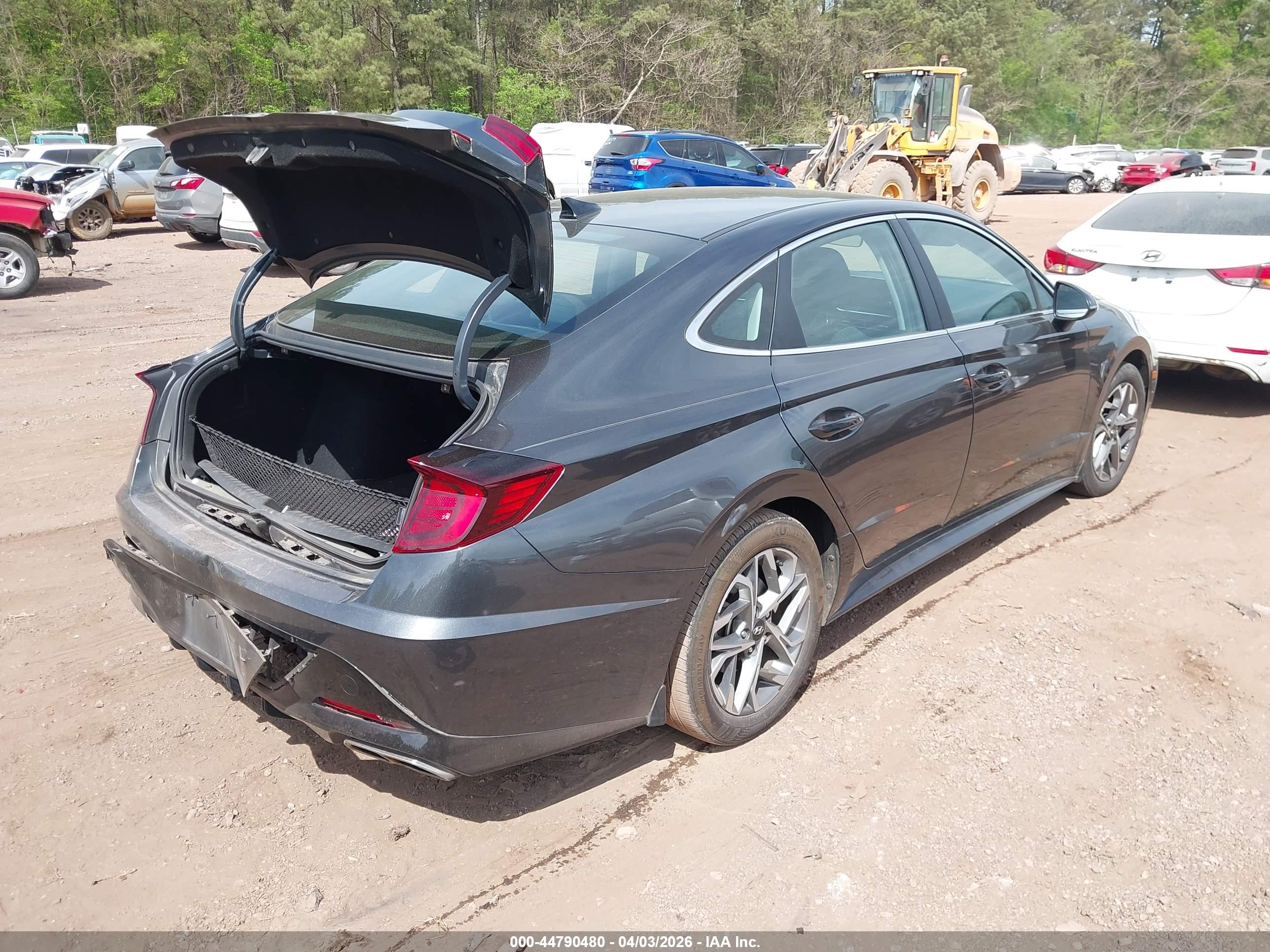 HYUNDAI SONATA image 4