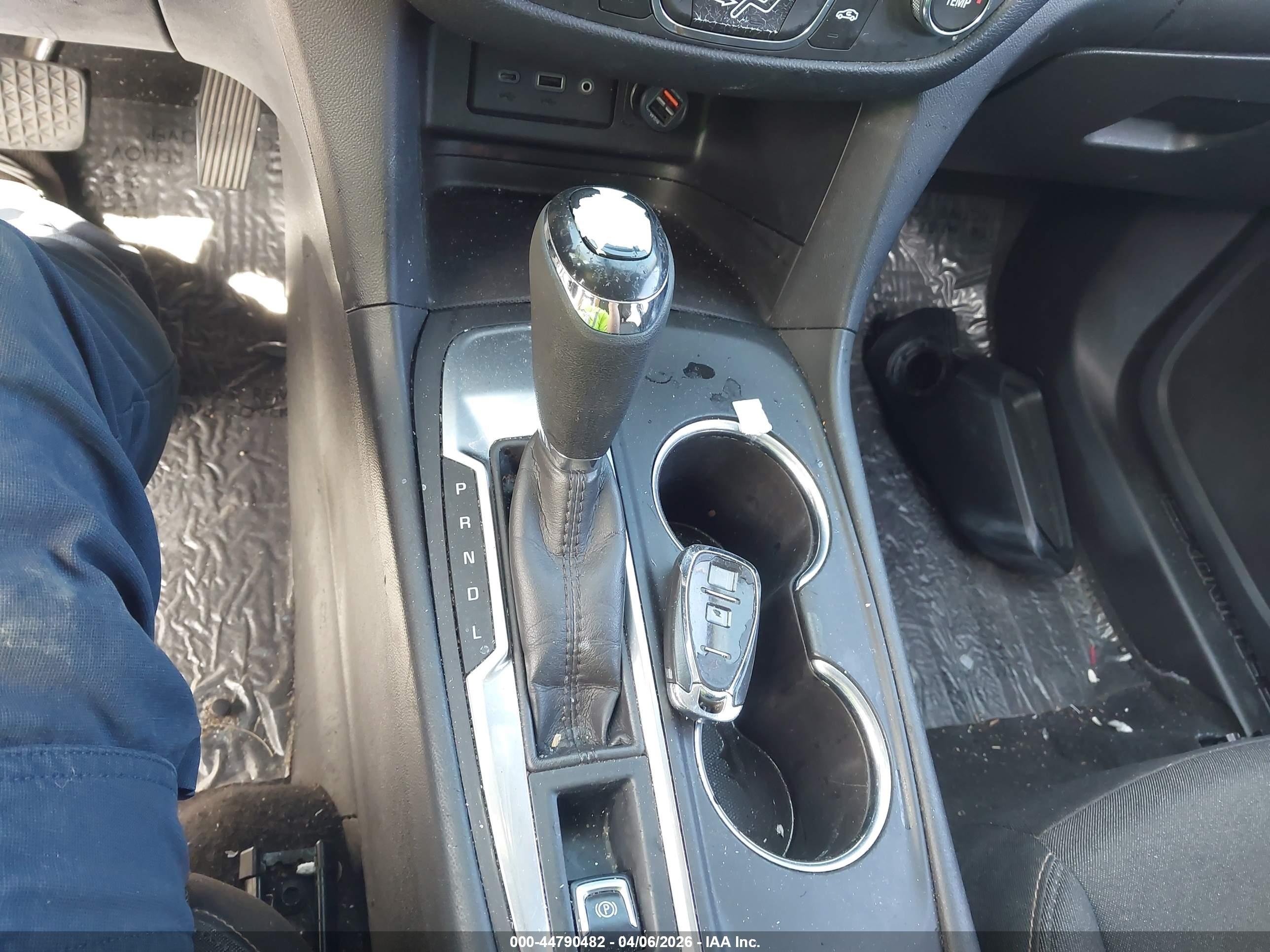 CHEVROLET EQUINOX image 11