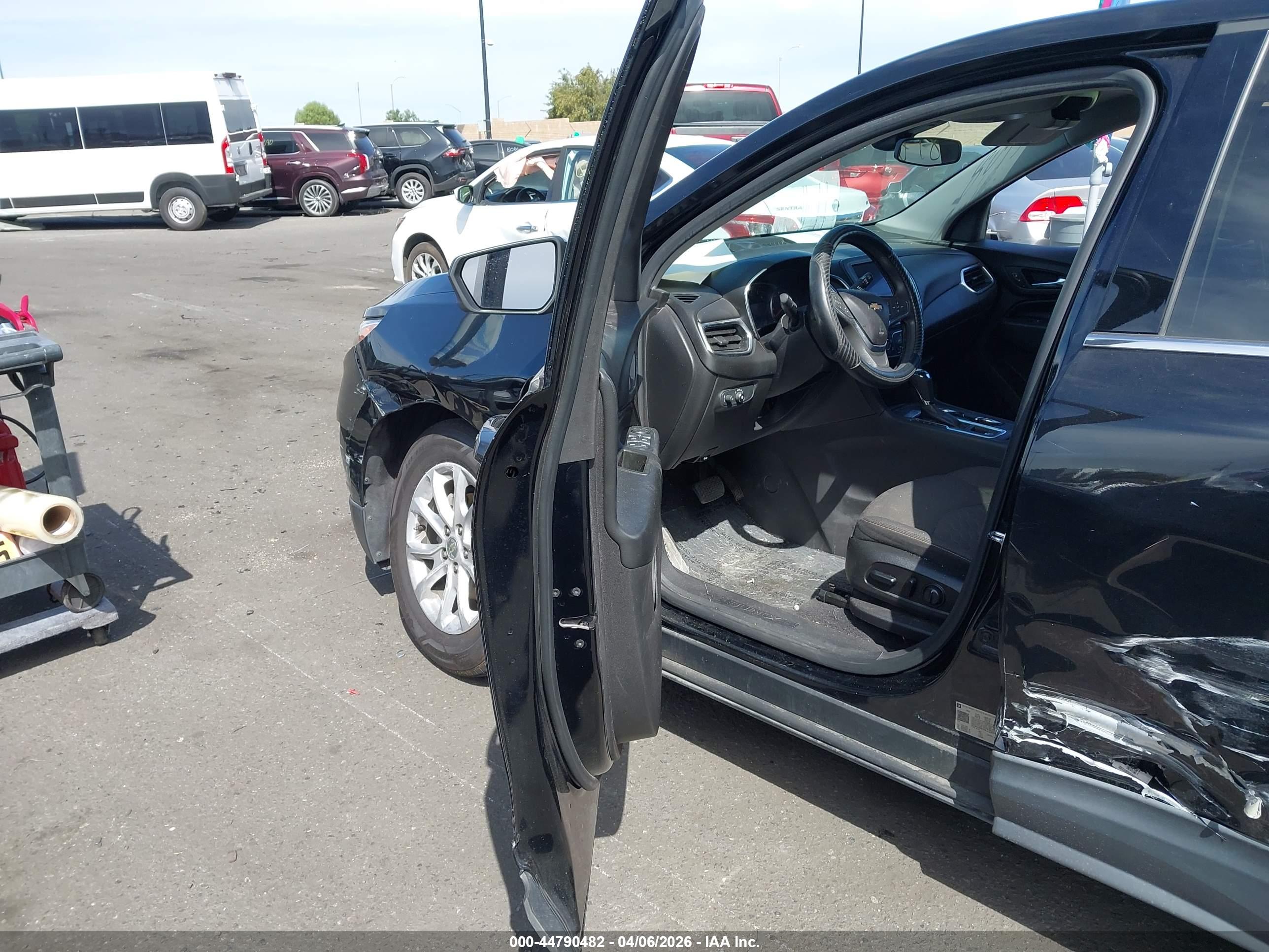 CHEVROLET EQUINOX image 5