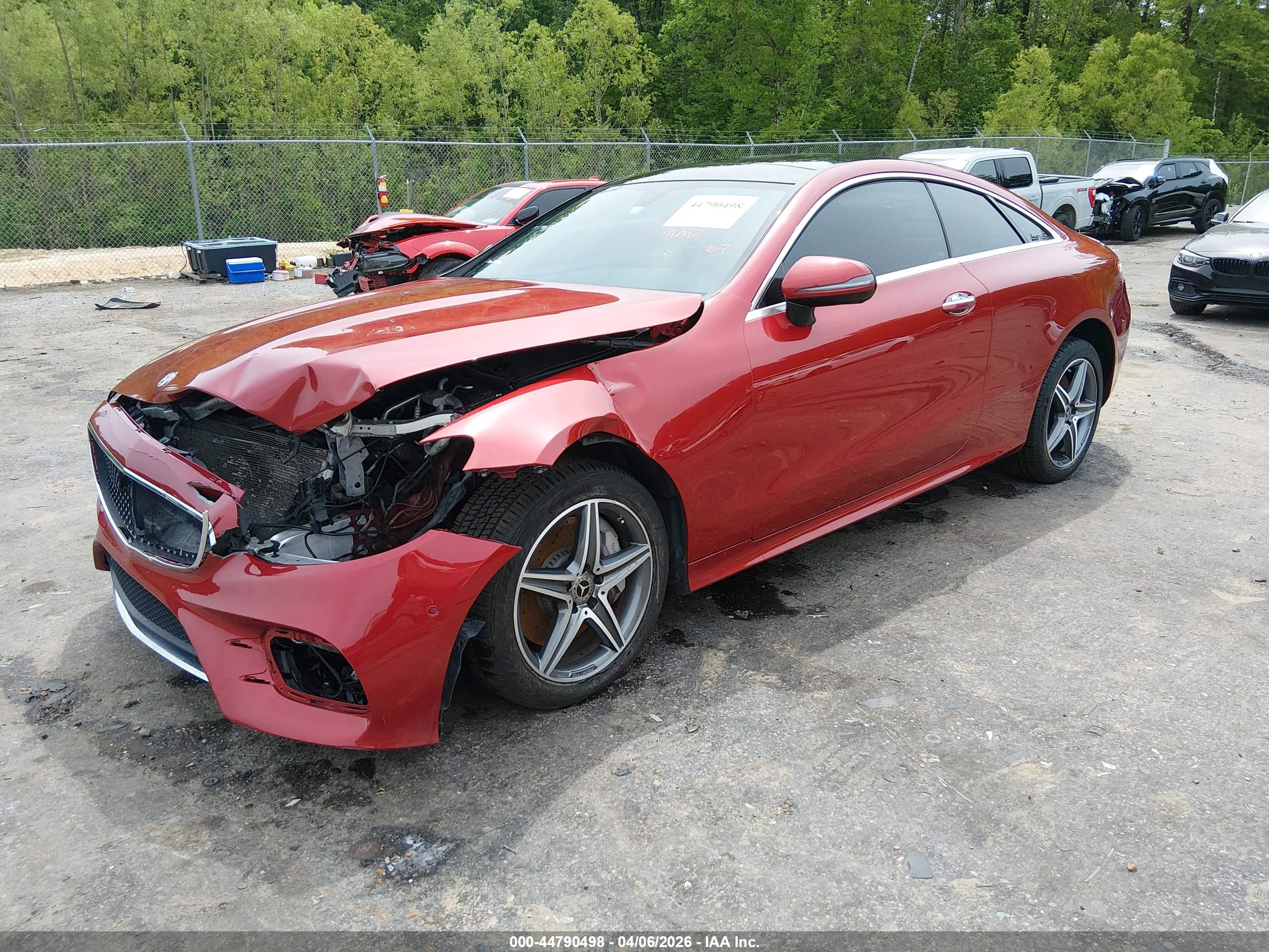 MERCEDES-BENZ E image 2