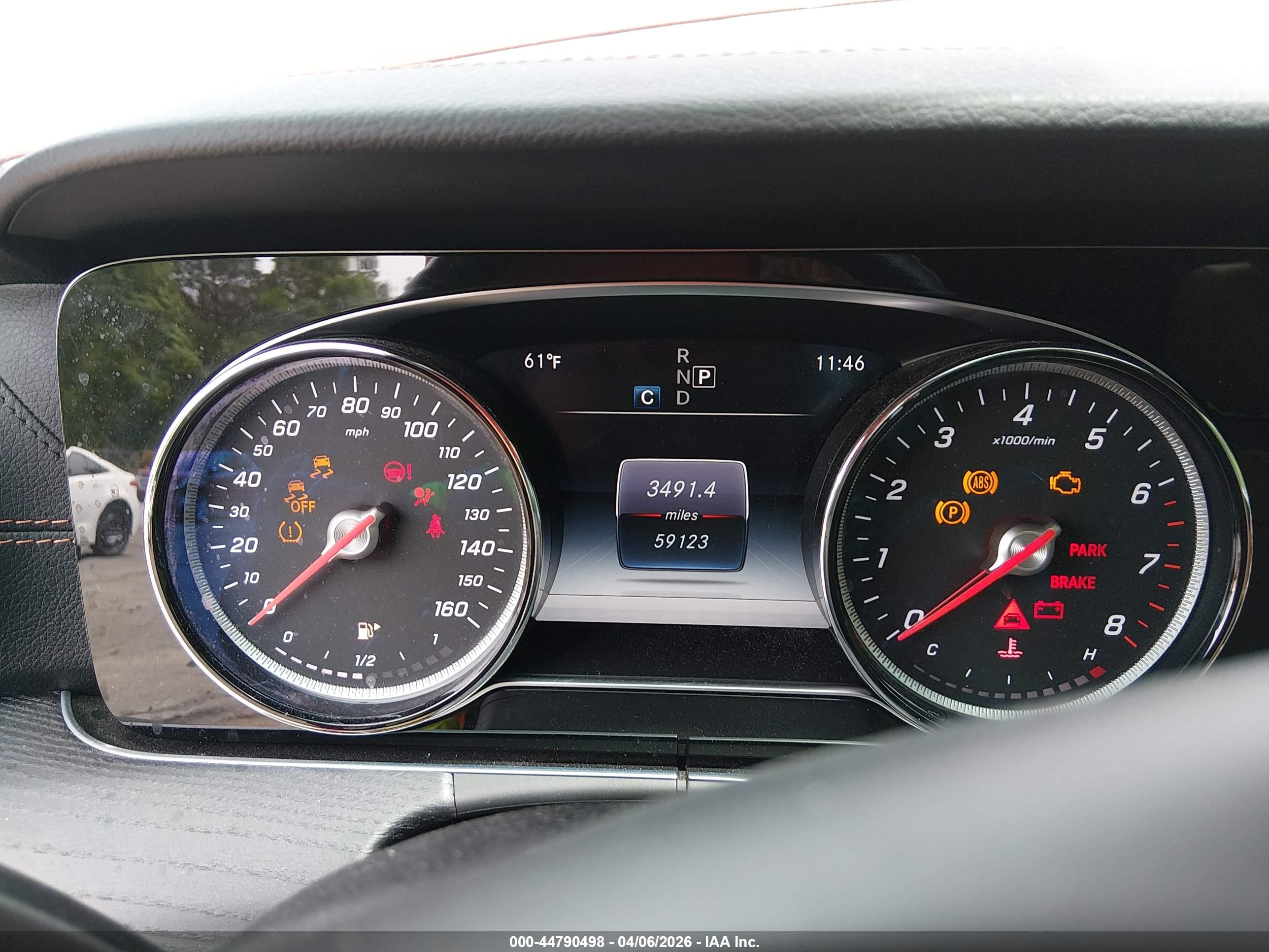 MERCEDES-BENZ E image 7