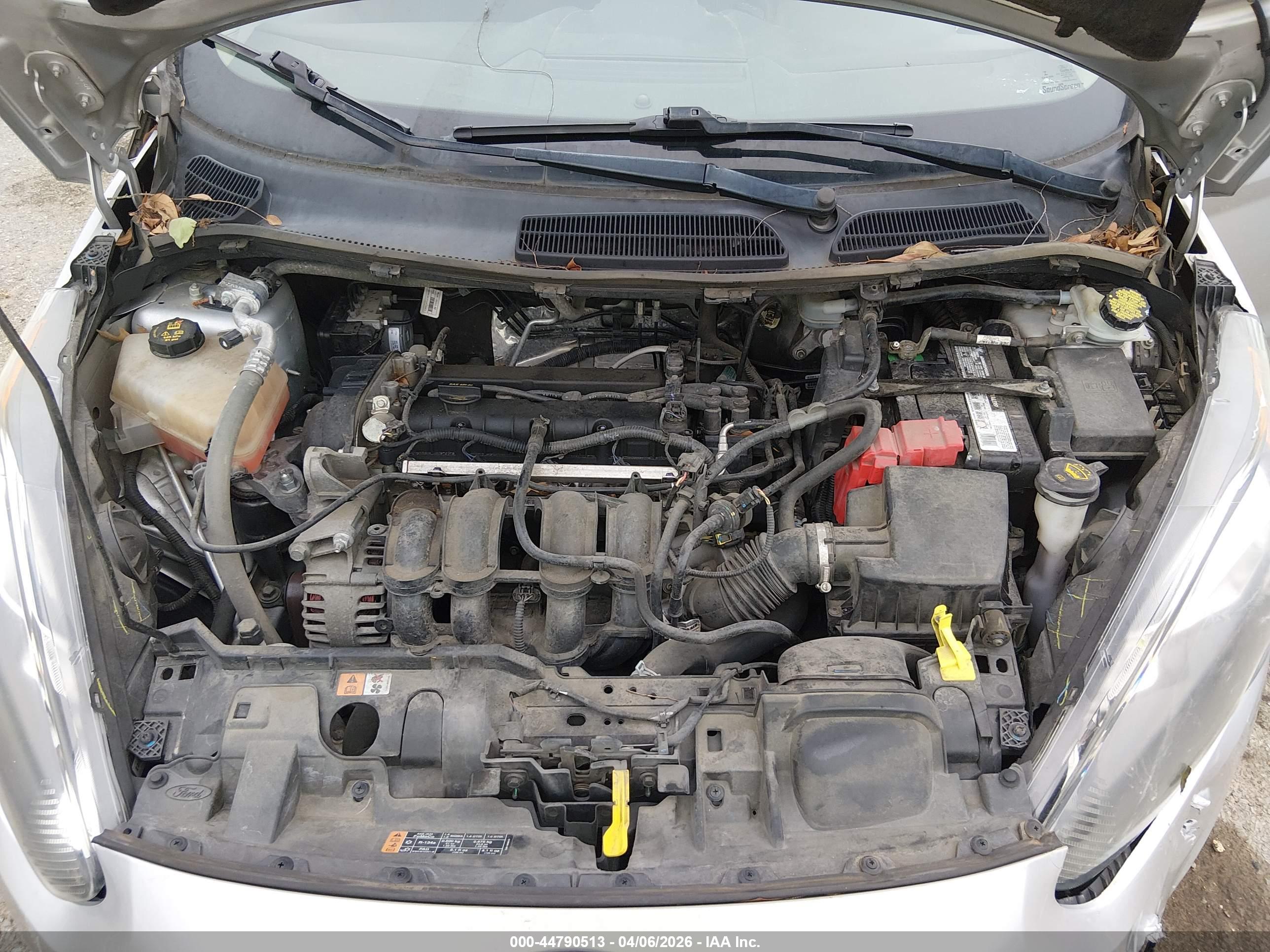 FORD FIESTA image 10