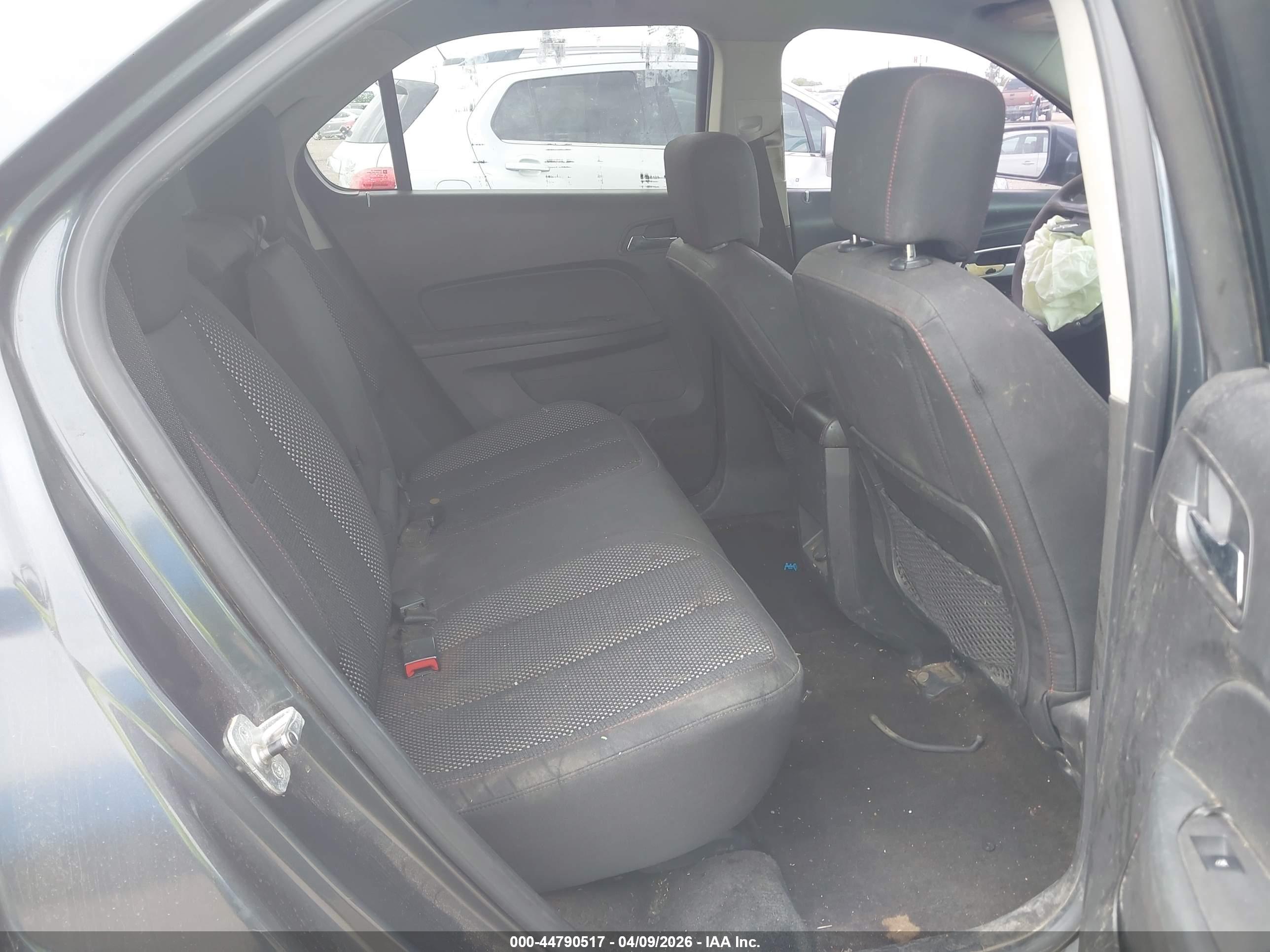 CHEVROLET EQUINOX image 8