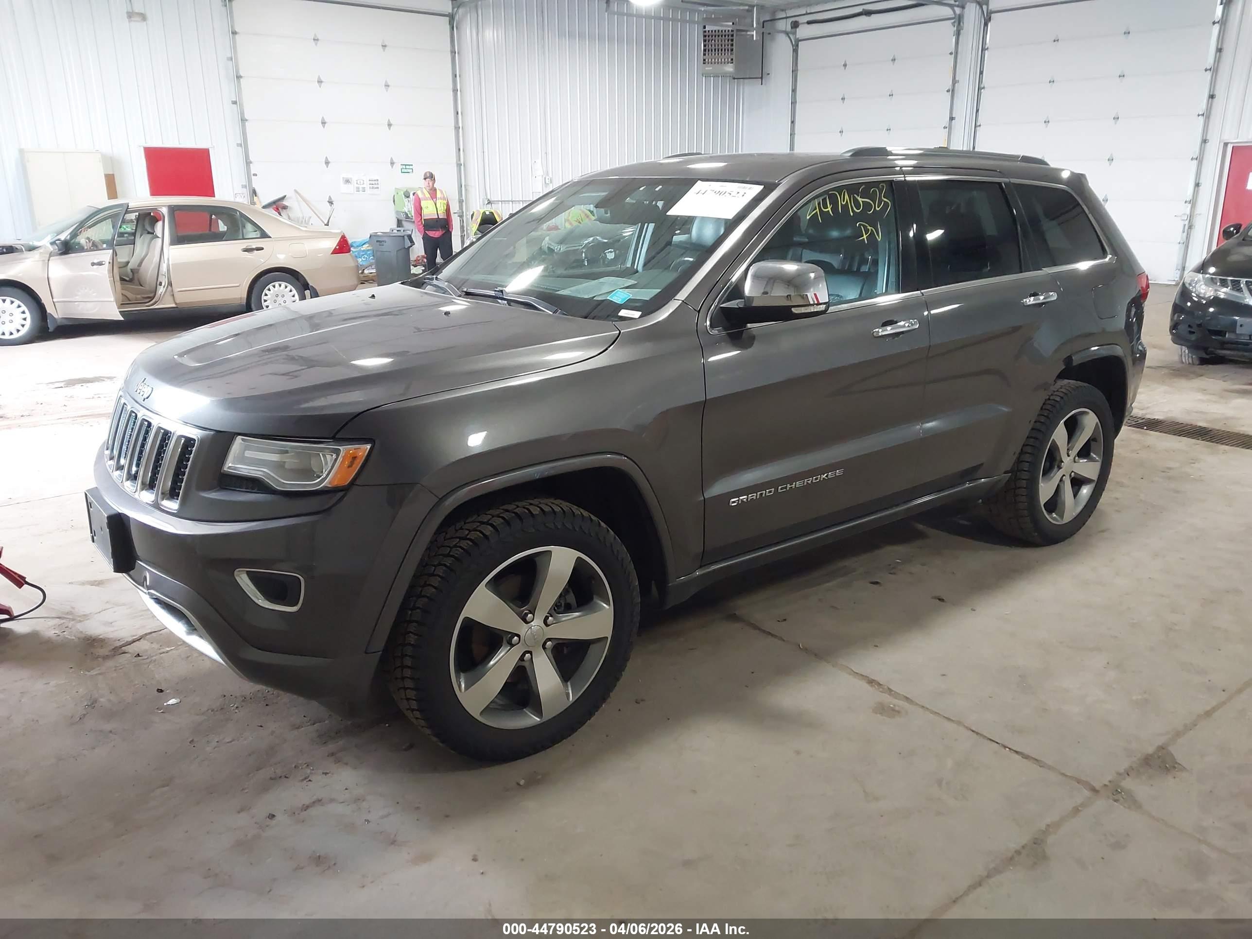JEEP GRAND image 2
