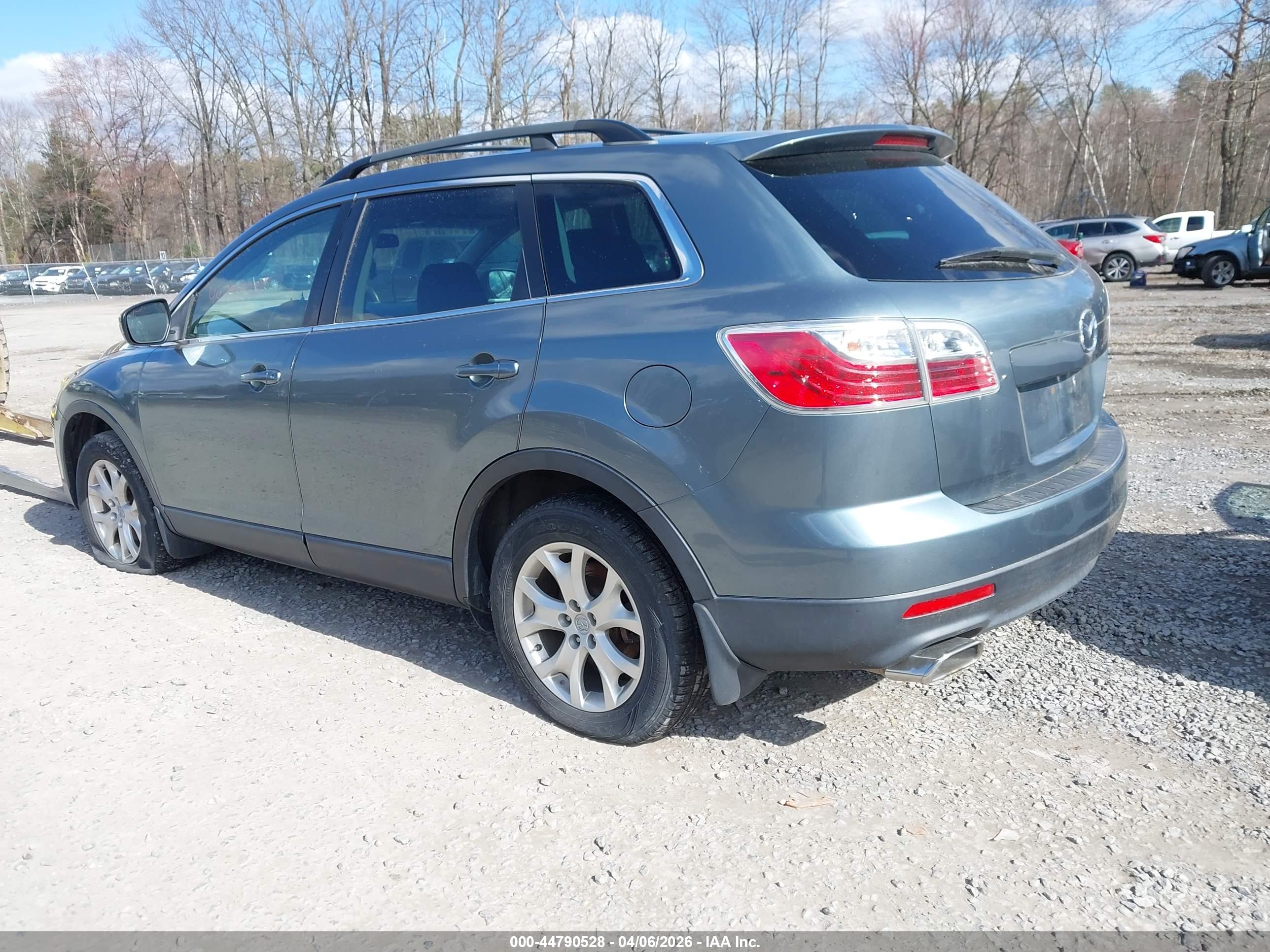 MAZDA CX-9 image 3