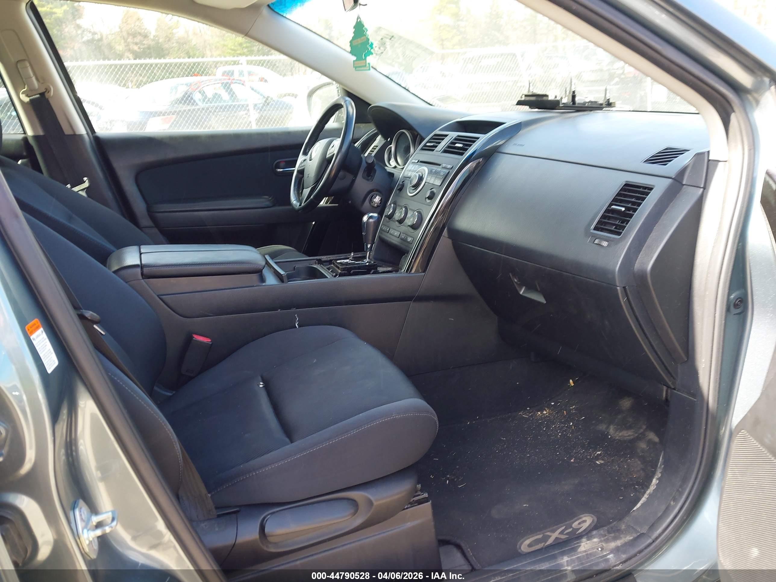 MAZDA CX-9 image 5