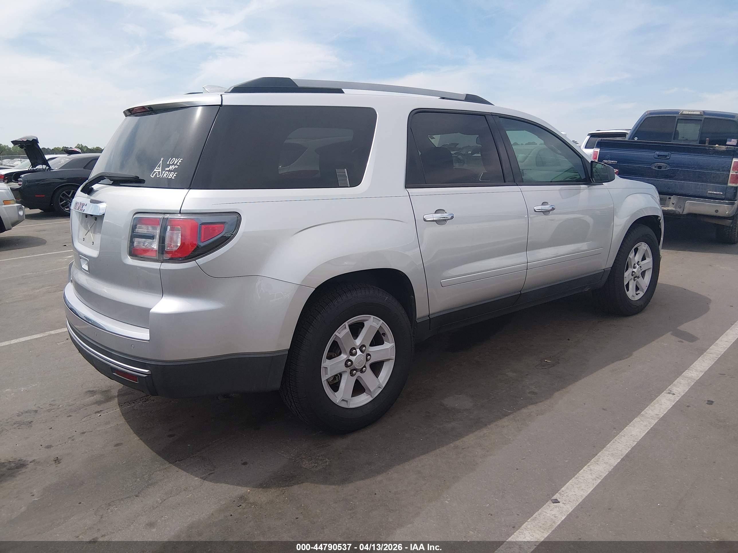 GMC ACADIA image 4