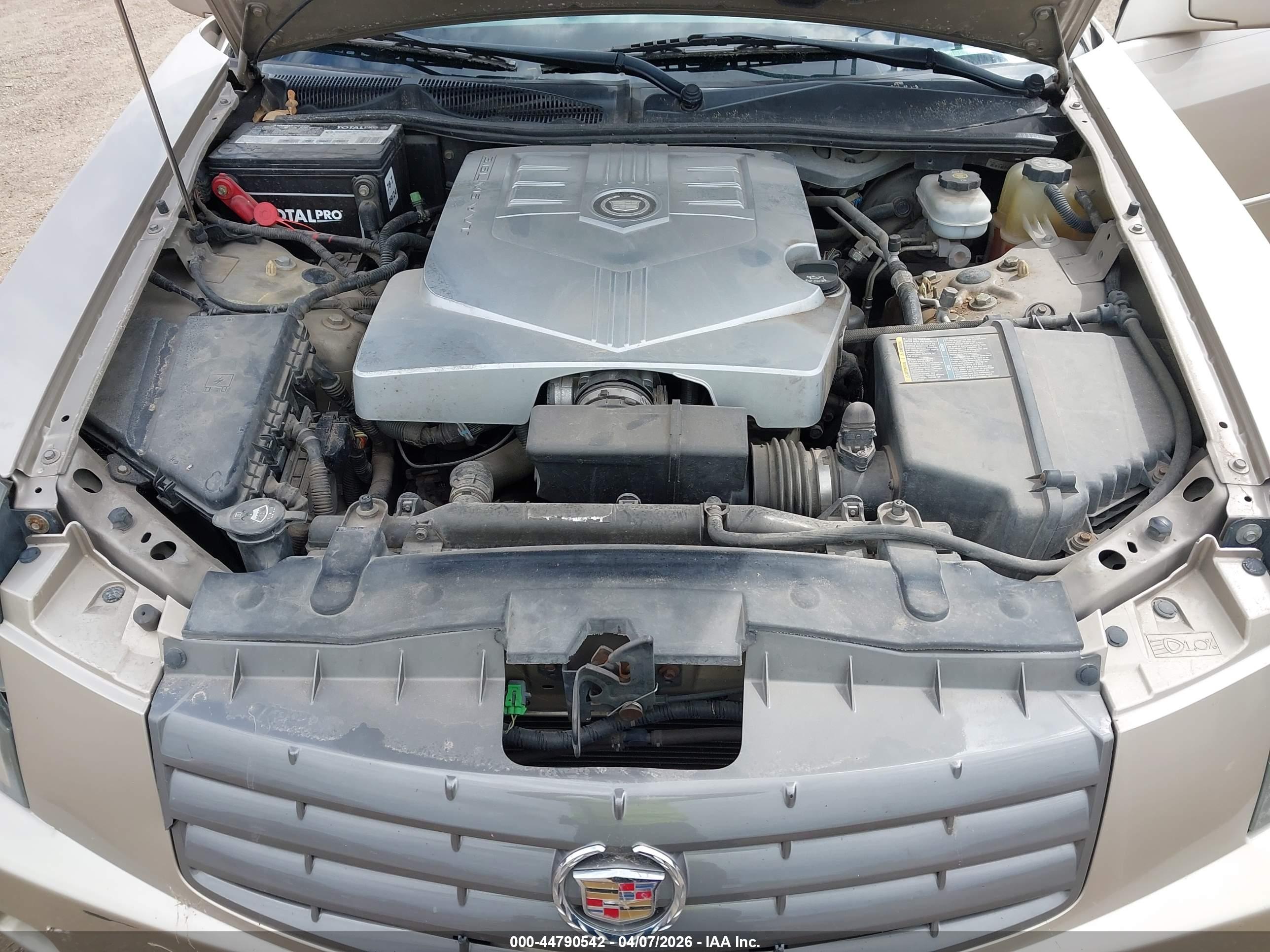 CADILLAC CTS image 10