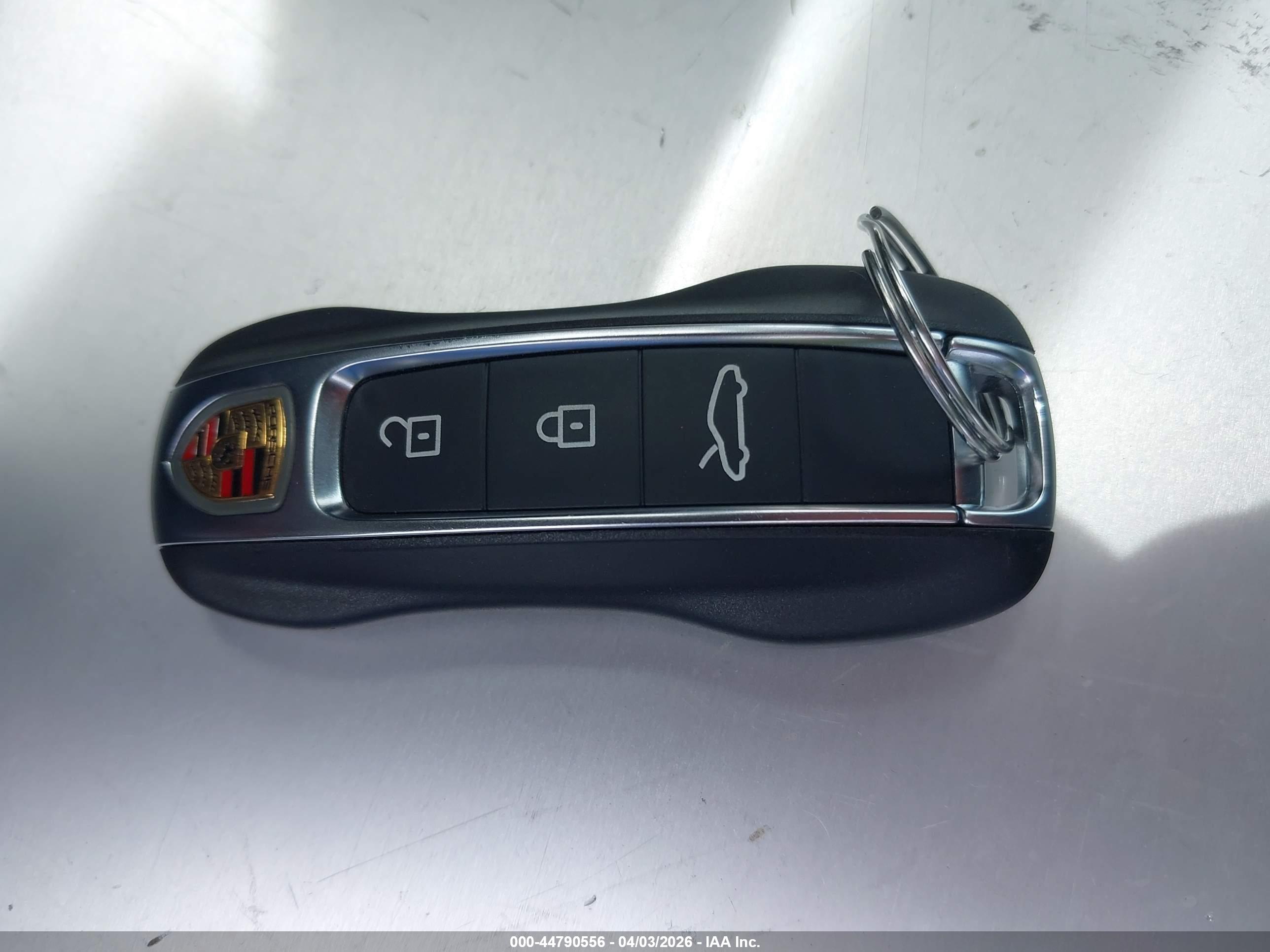 PORSCHE 911 image 11