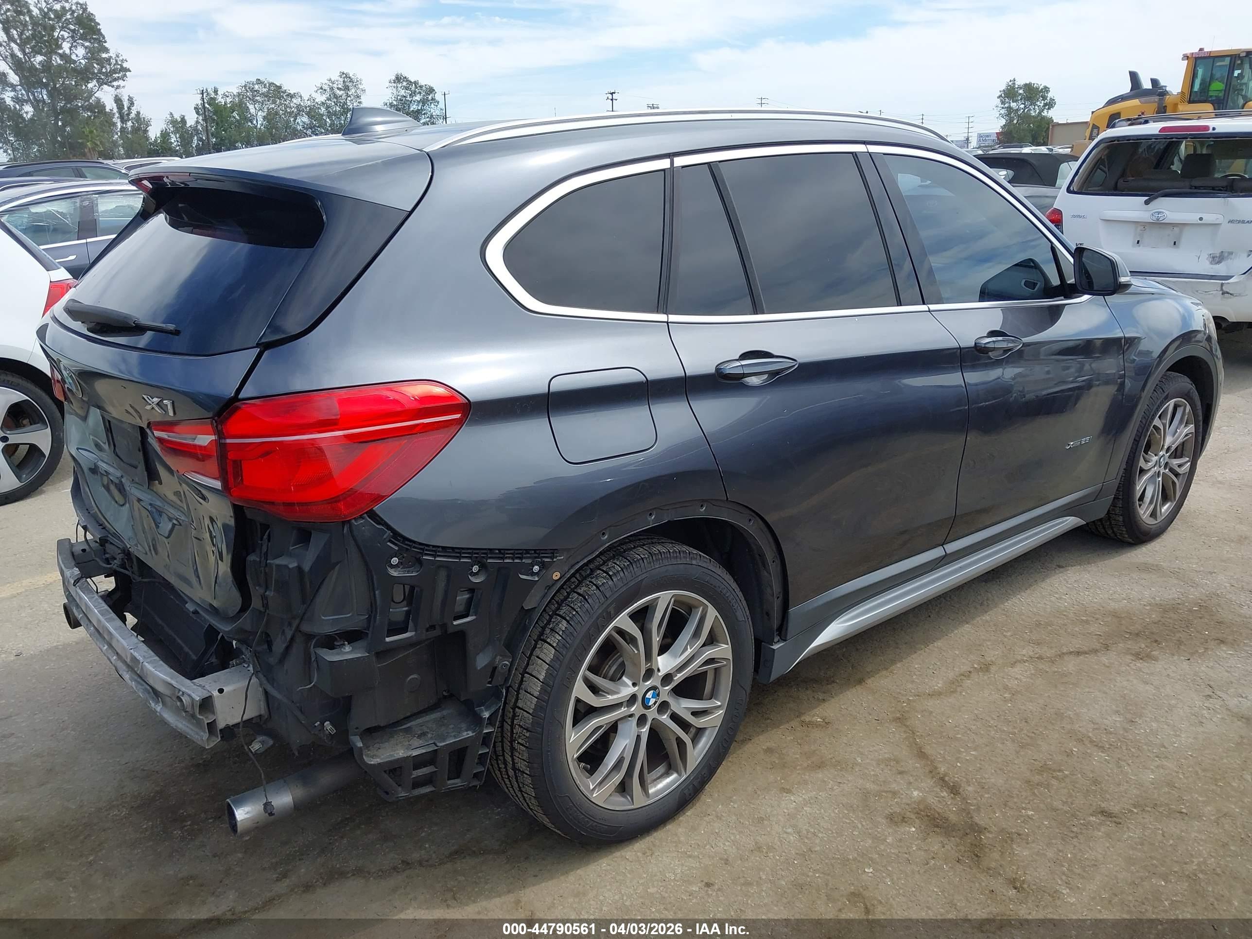 BMW X1 image 4