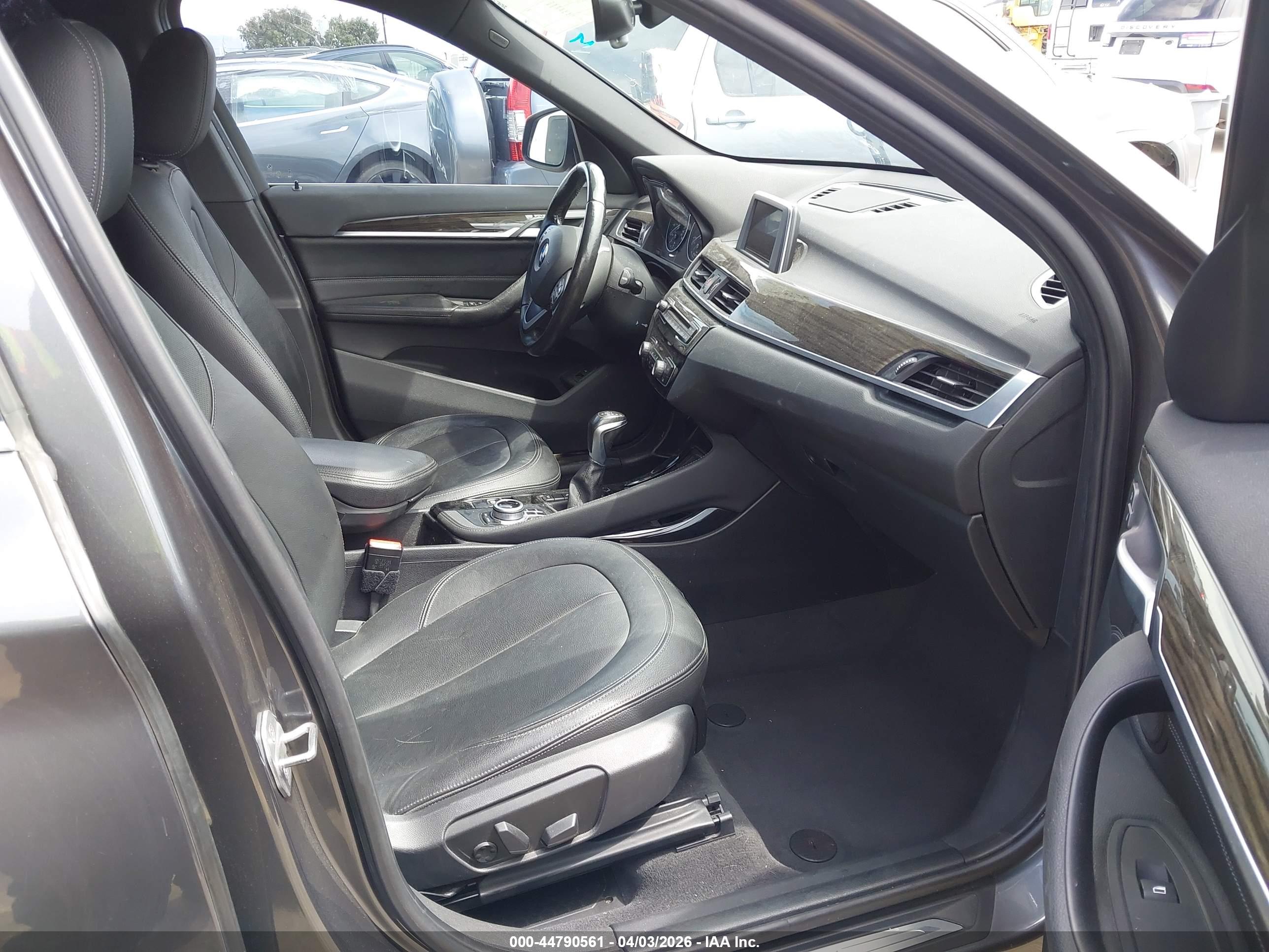BMW X1 image 5