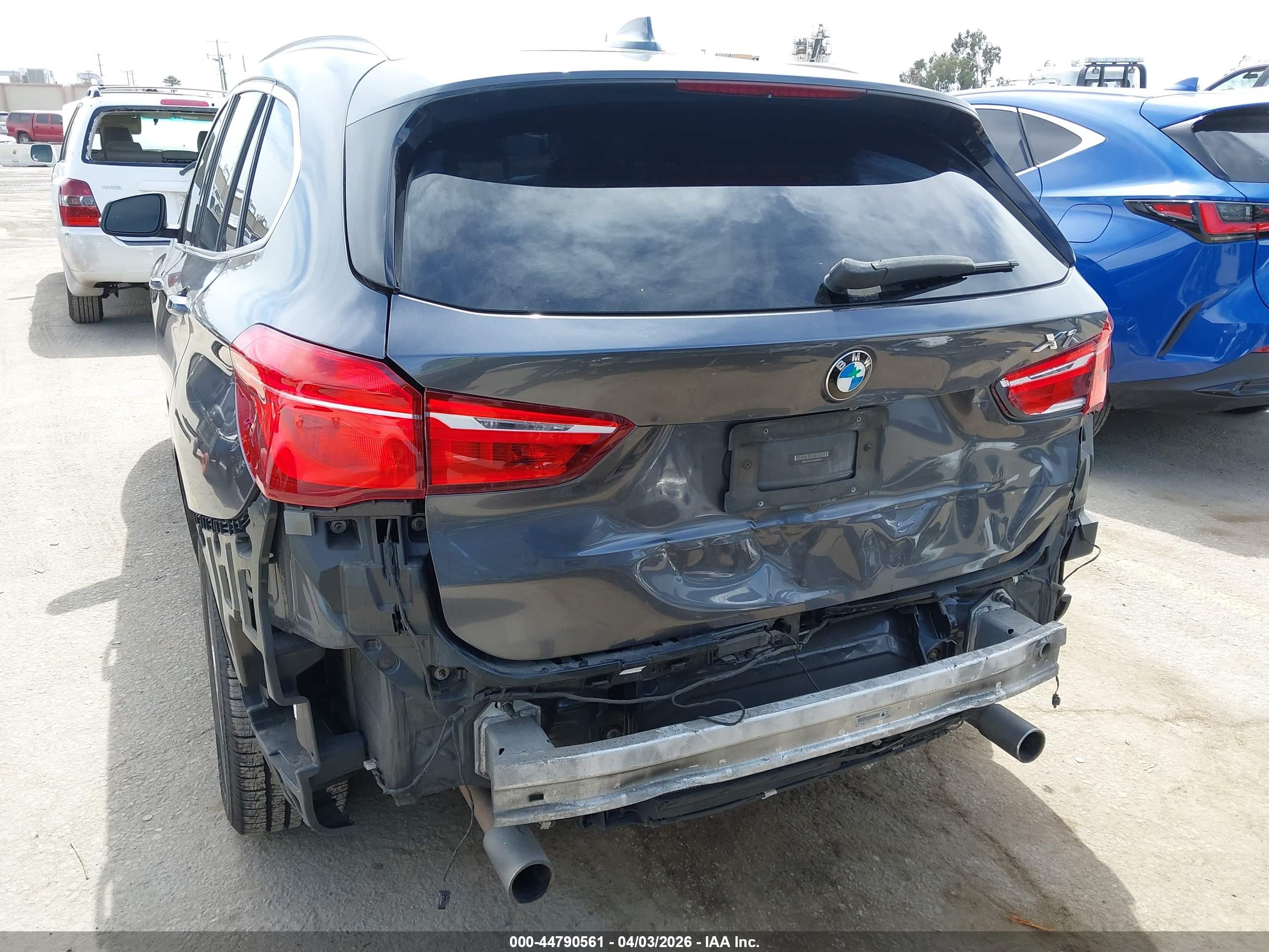 BMW X1 image 6
