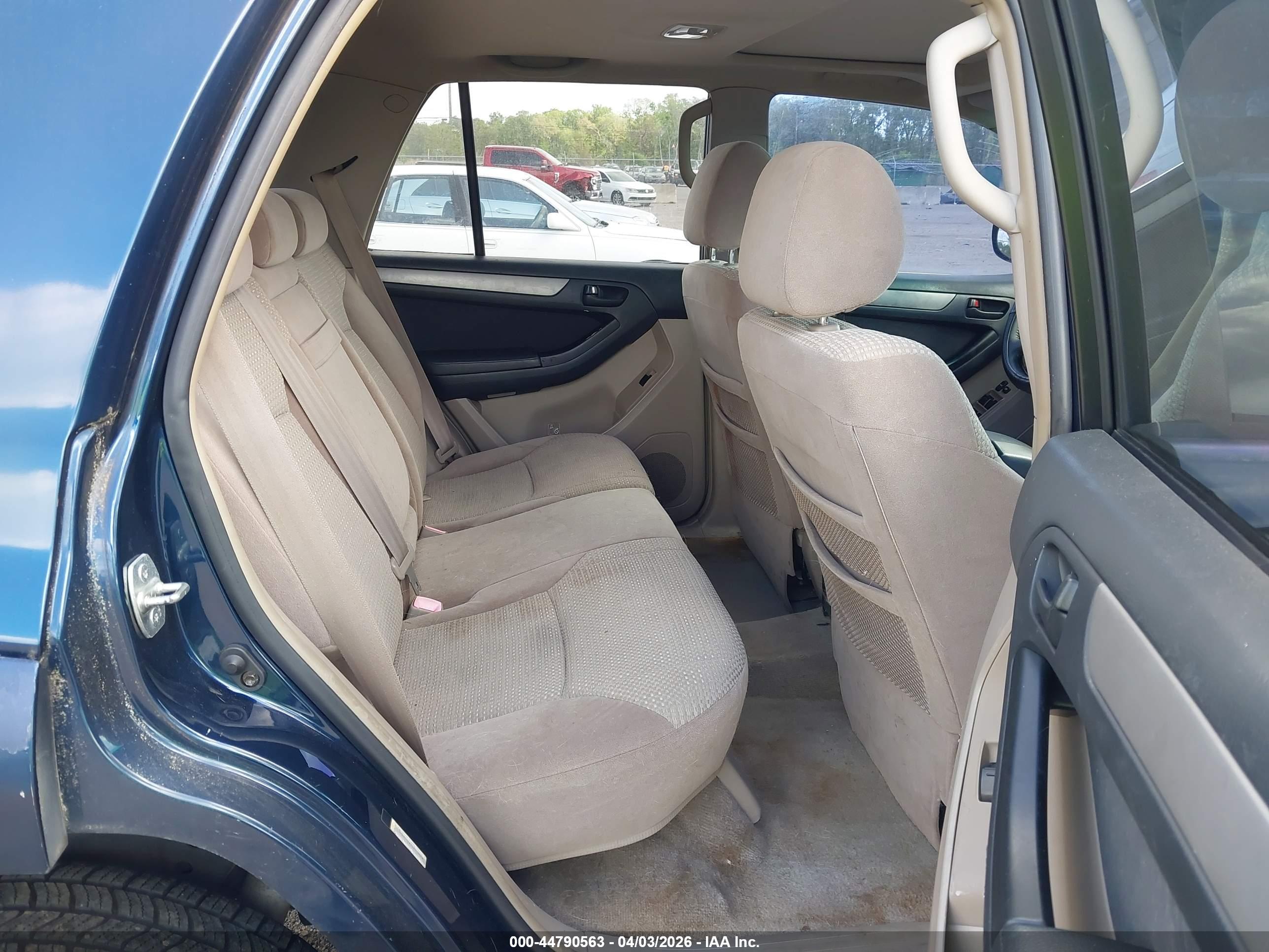 TOYOTA 4RUNNER image 8