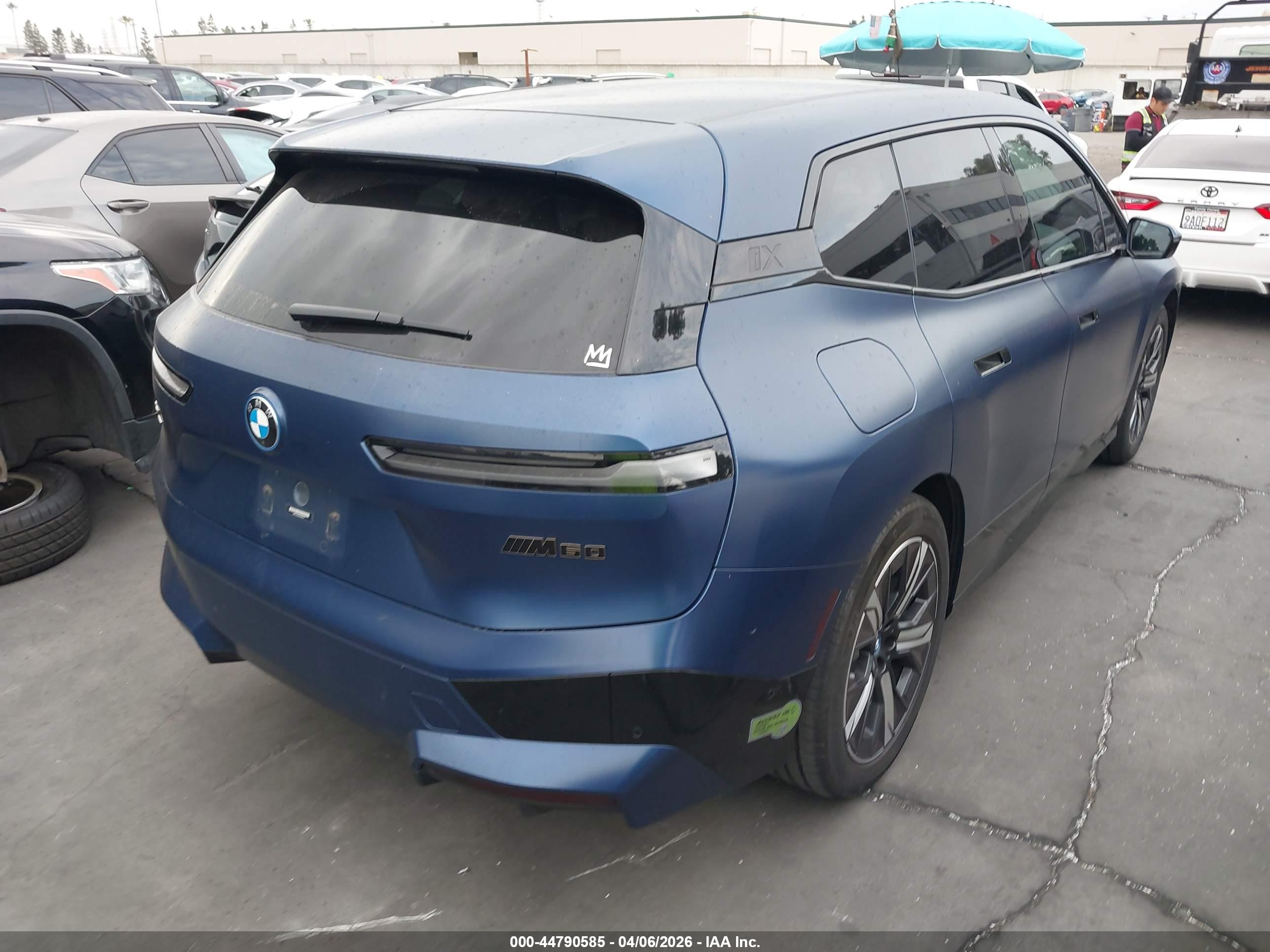 BMW IX image 4