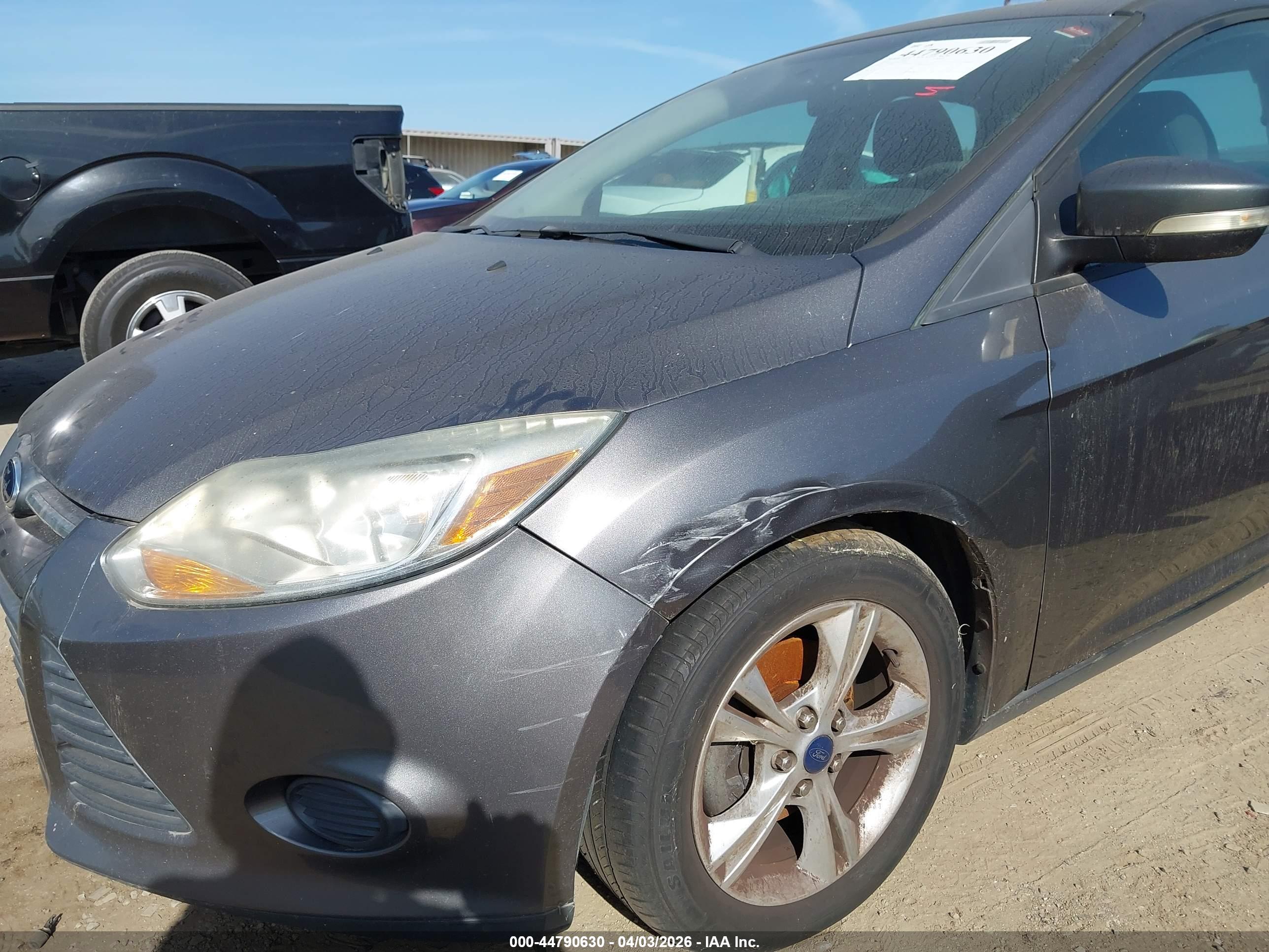 FORD FOCUS image 6