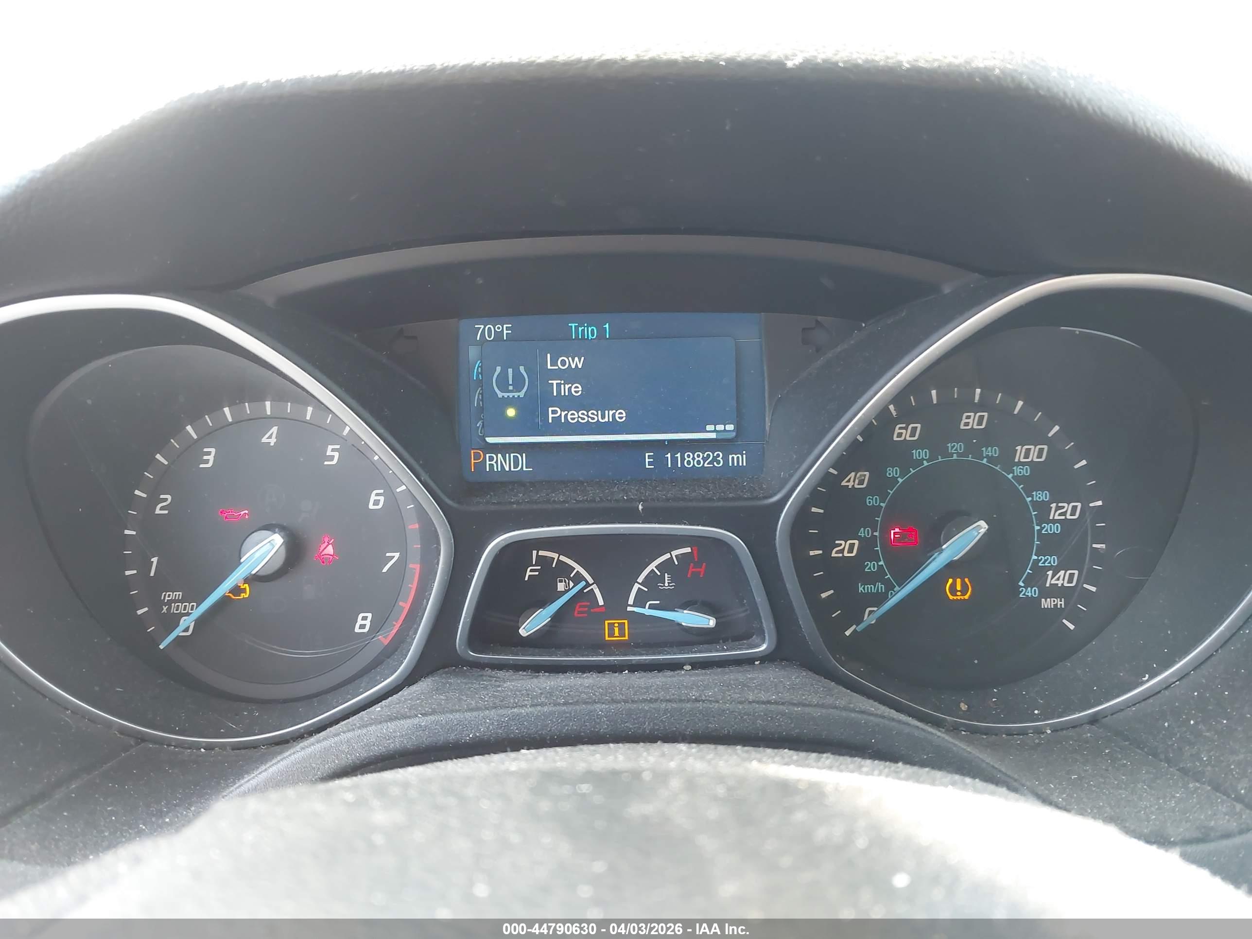 FORD FOCUS image 7