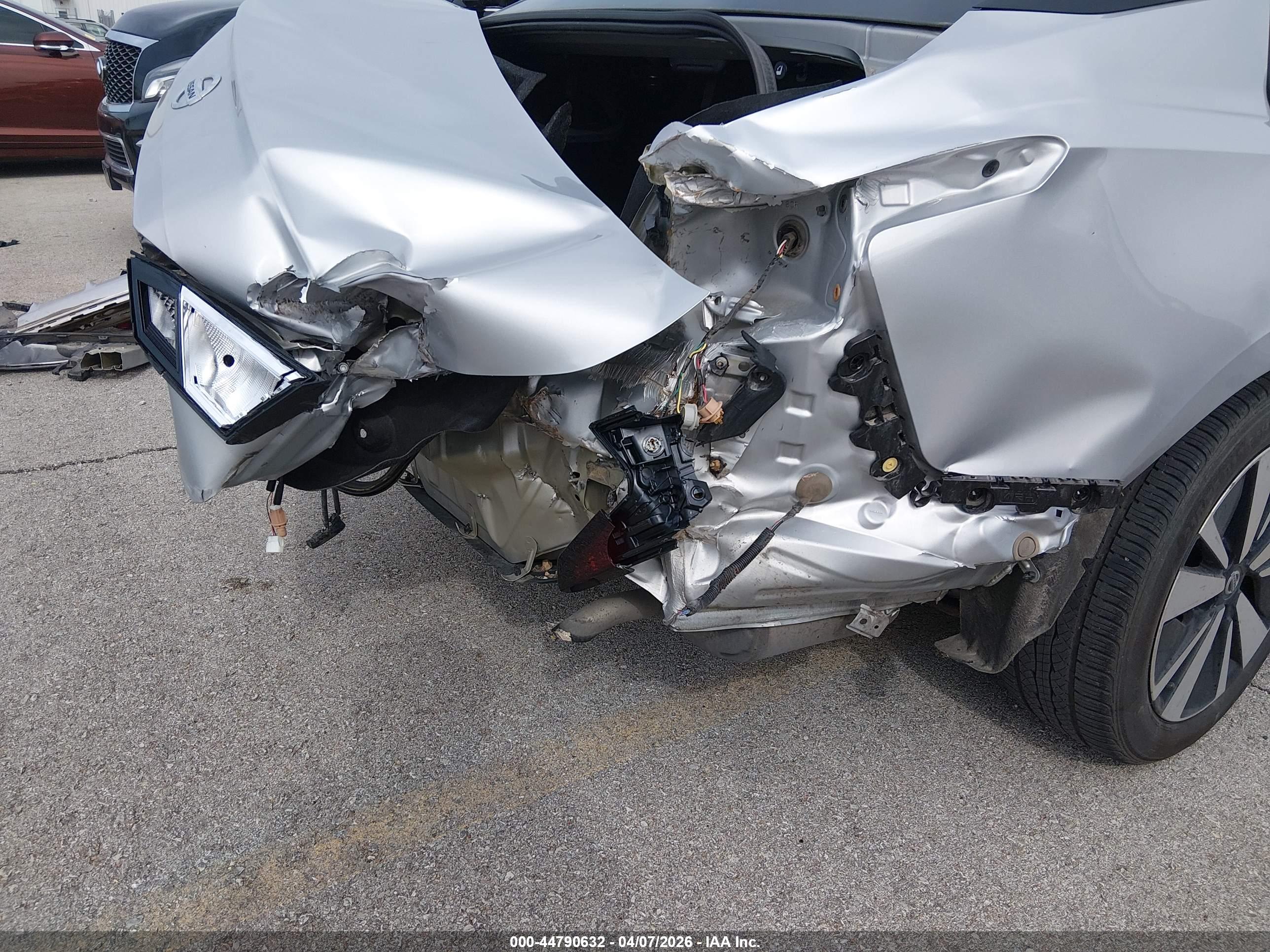 NISSAN ALTIMA image 6