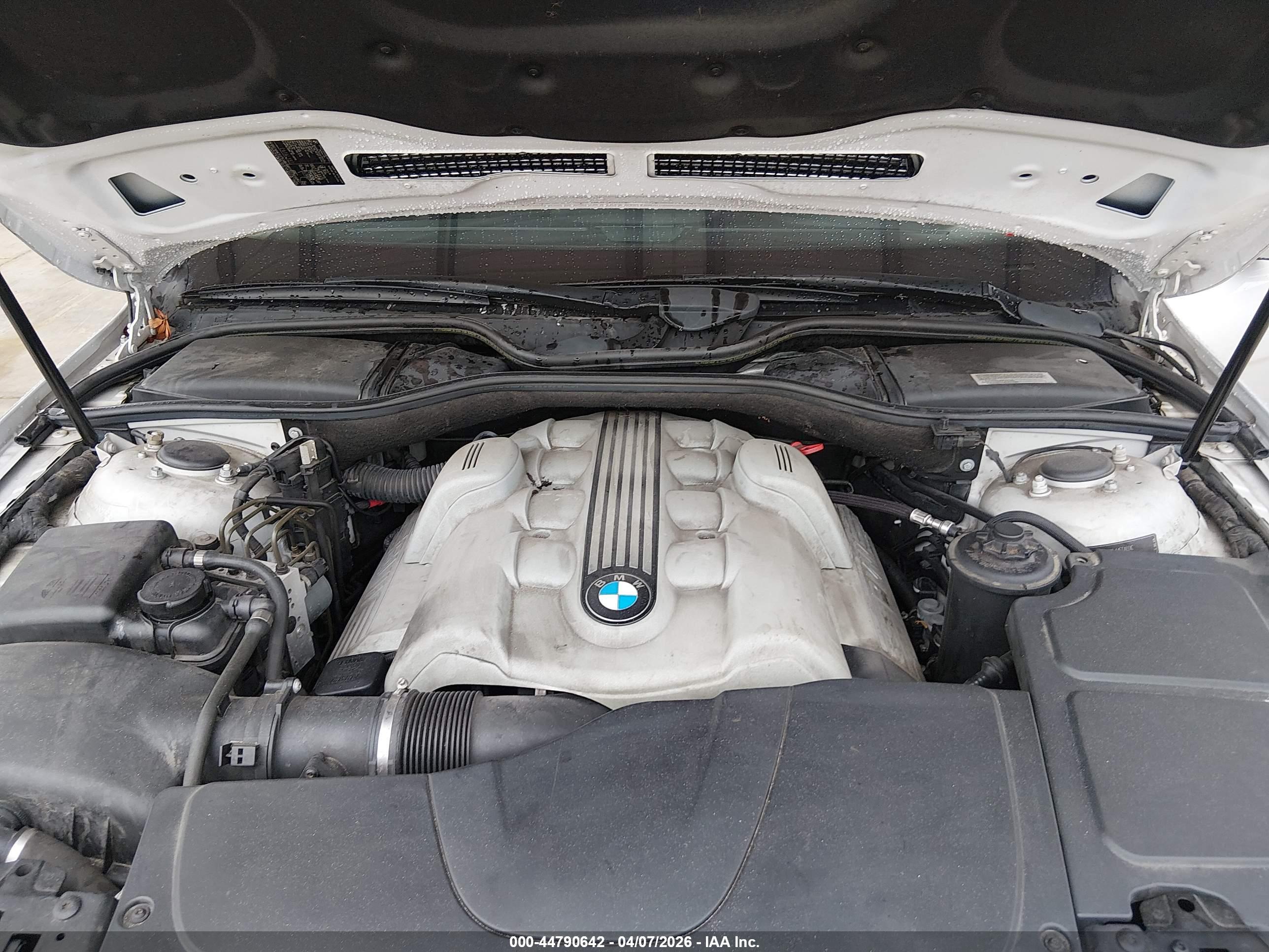 BMW 745LI image 10