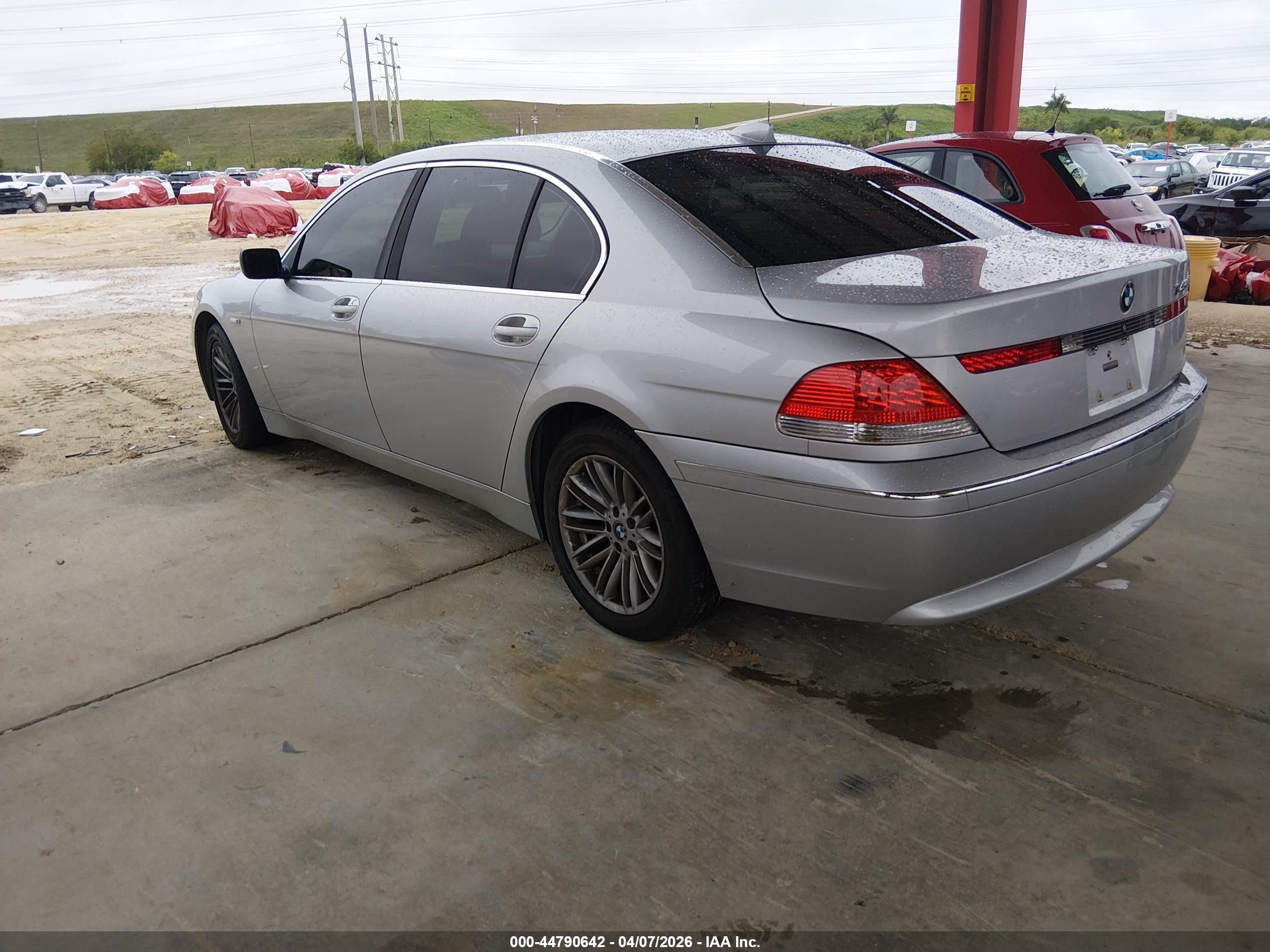 BMW 745LI image 3