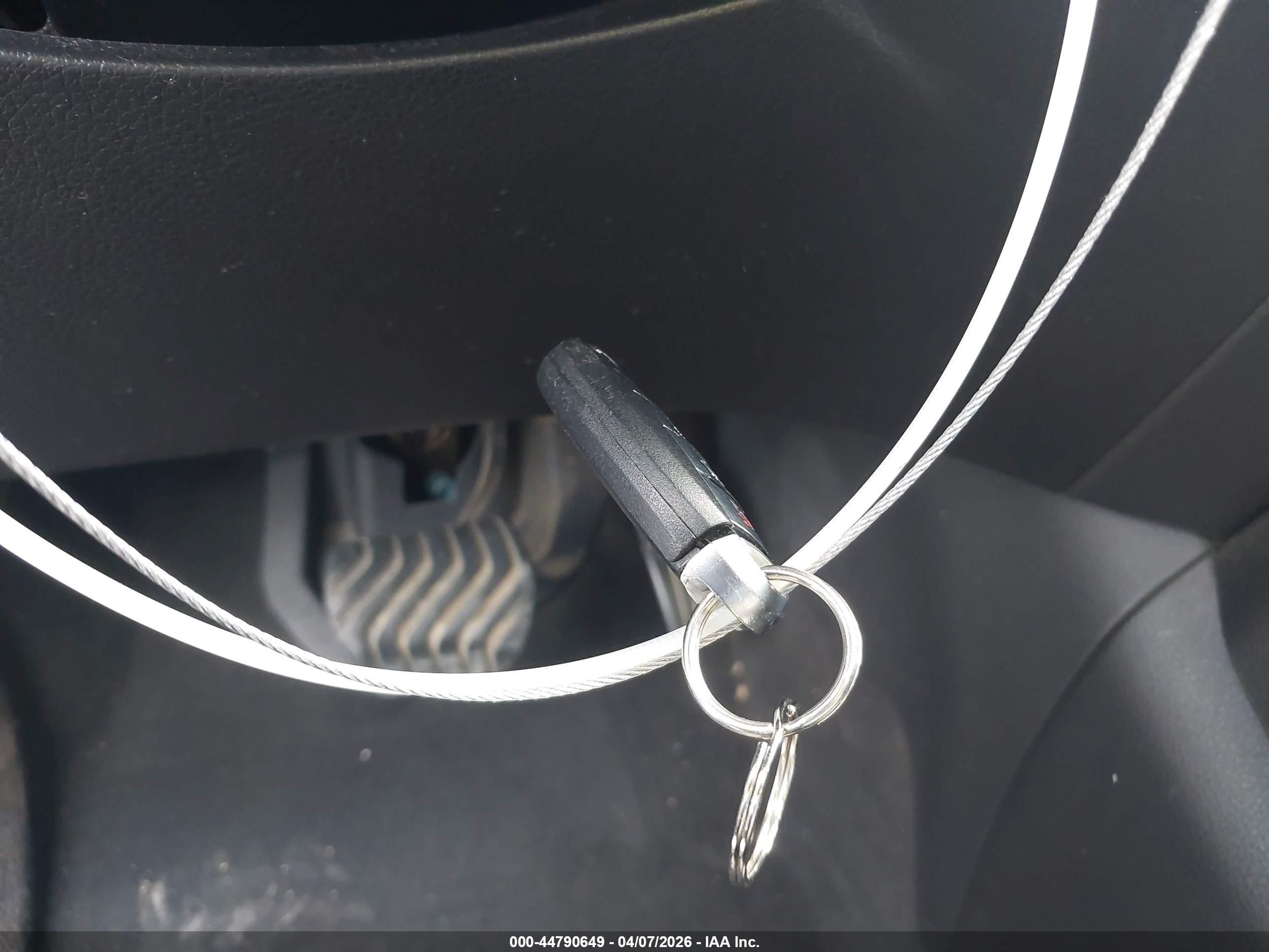 NISSAN ROGUE image 11