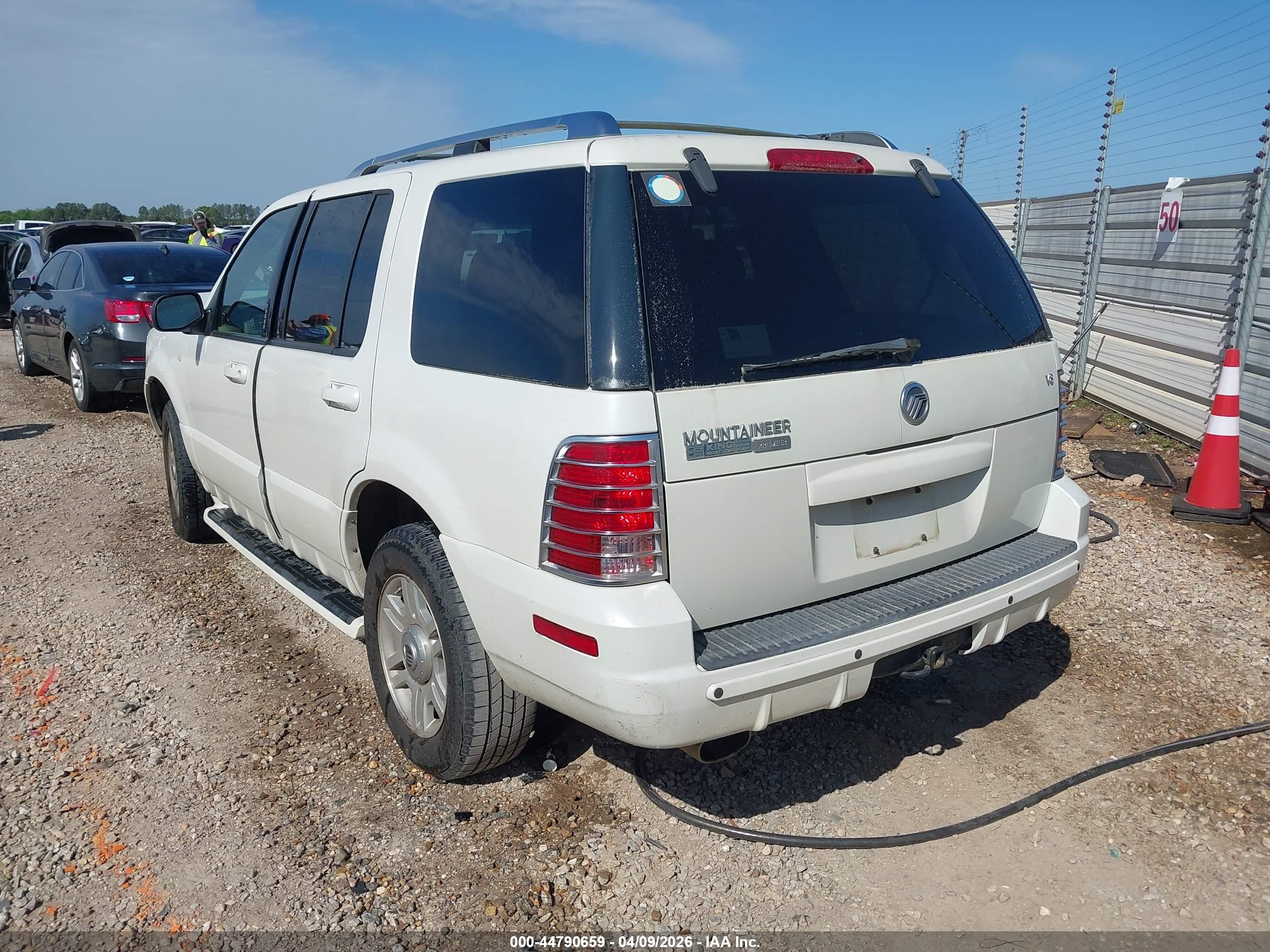 MERCURY MOUNTAINEER image 3