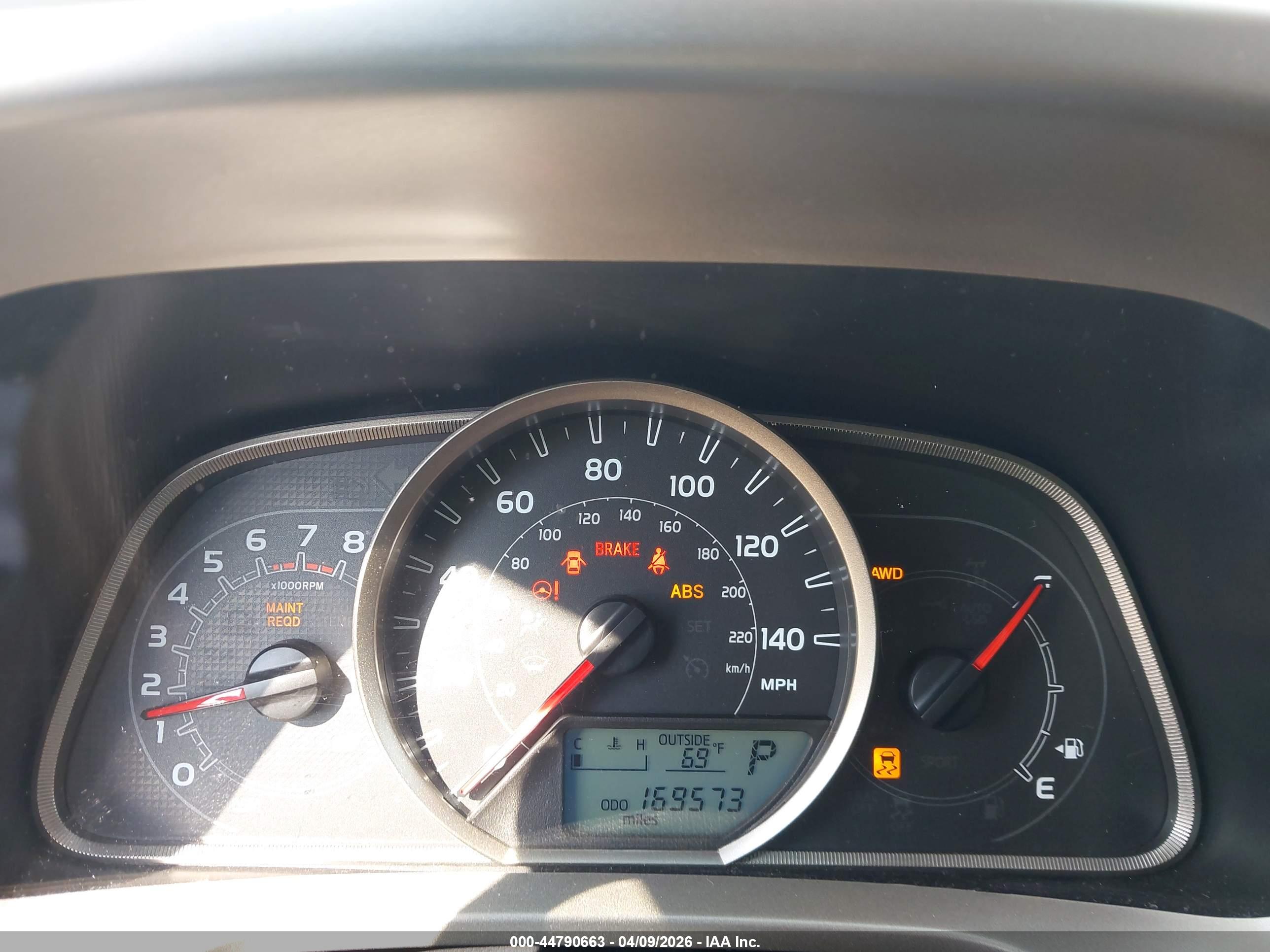 TOYOTA RAV4 image 7