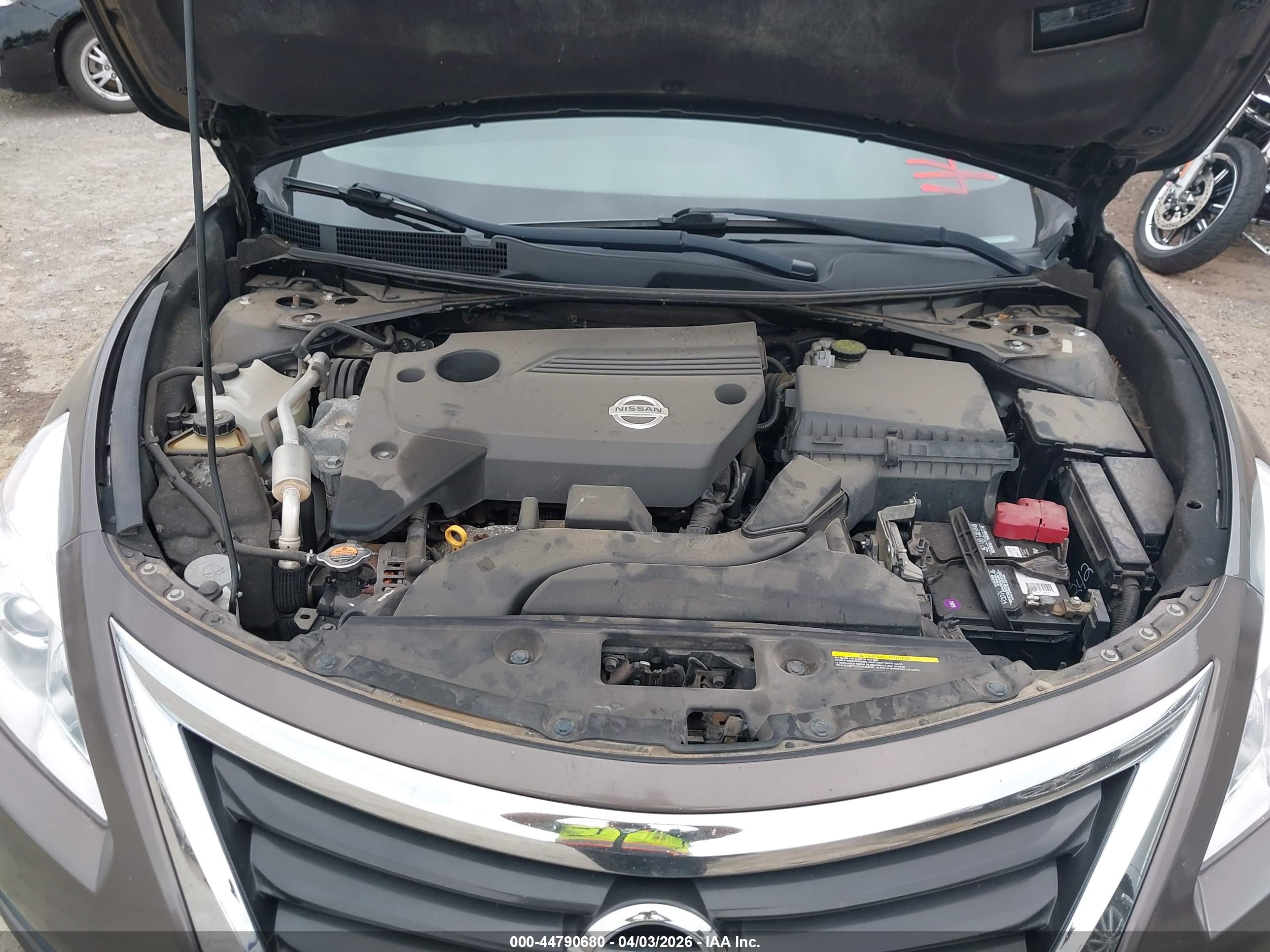 NISSAN ALTIMA image 10