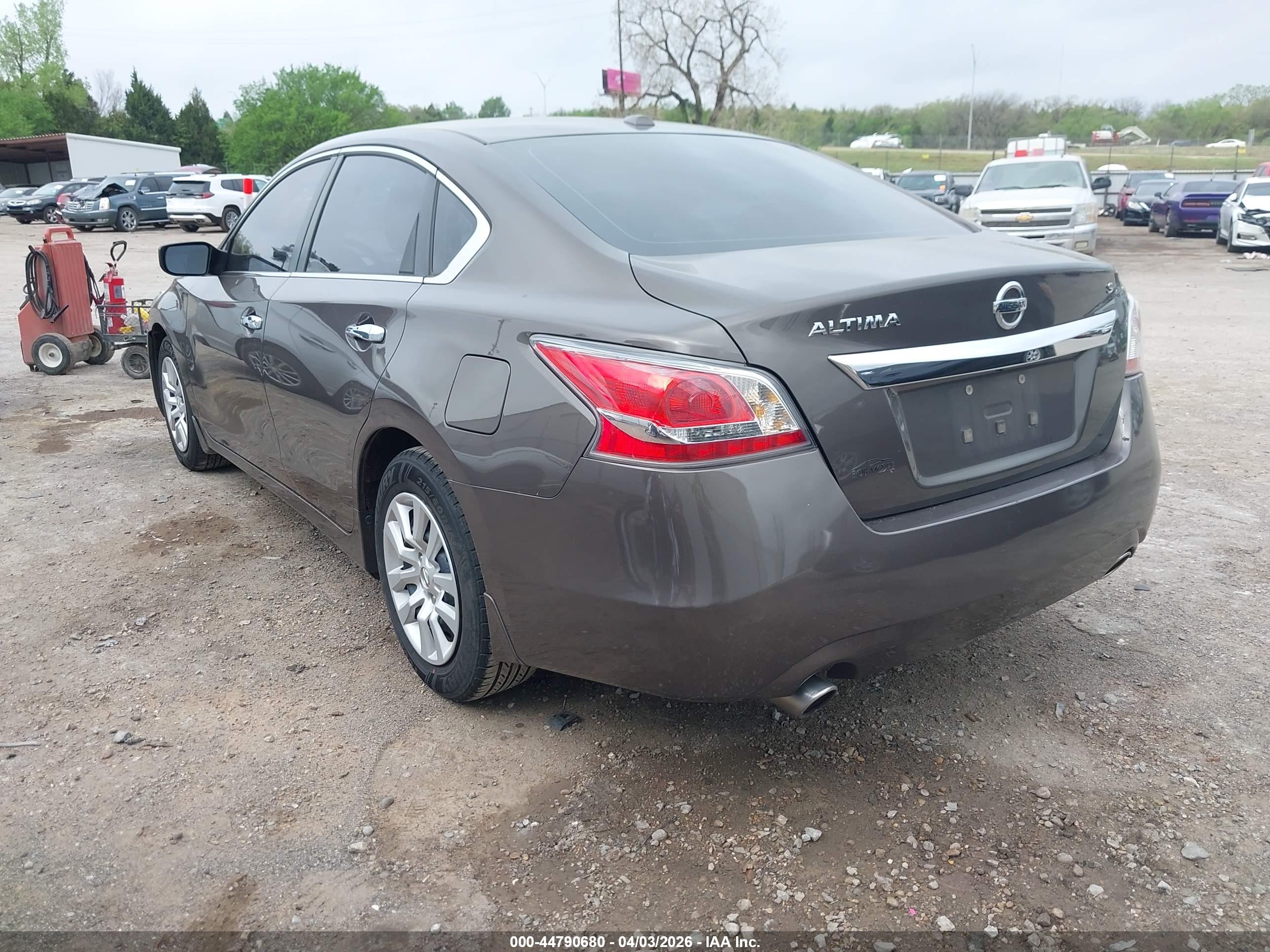 NISSAN ALTIMA image 3