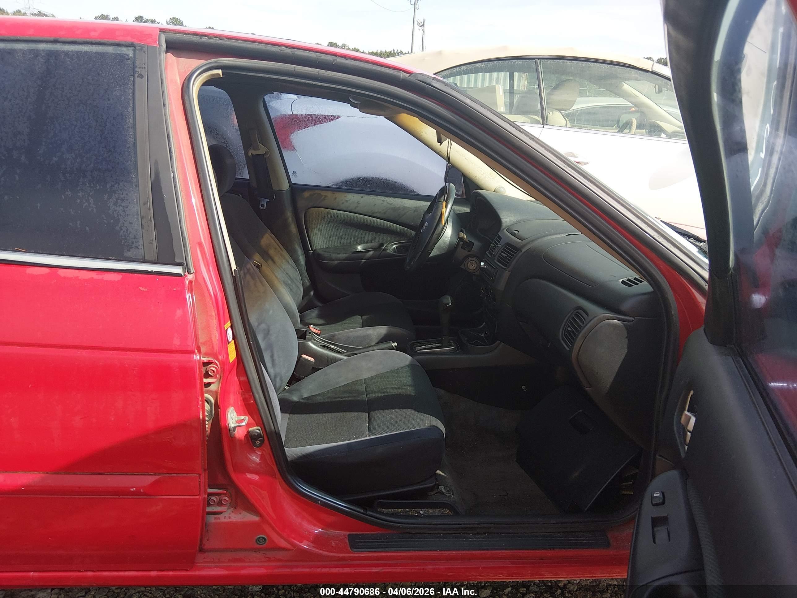 NISSAN SENTRA image 5