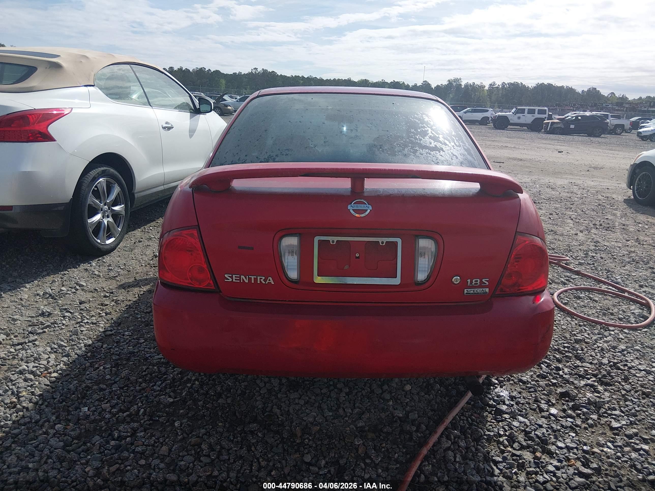 NISSAN SENTRA image 6