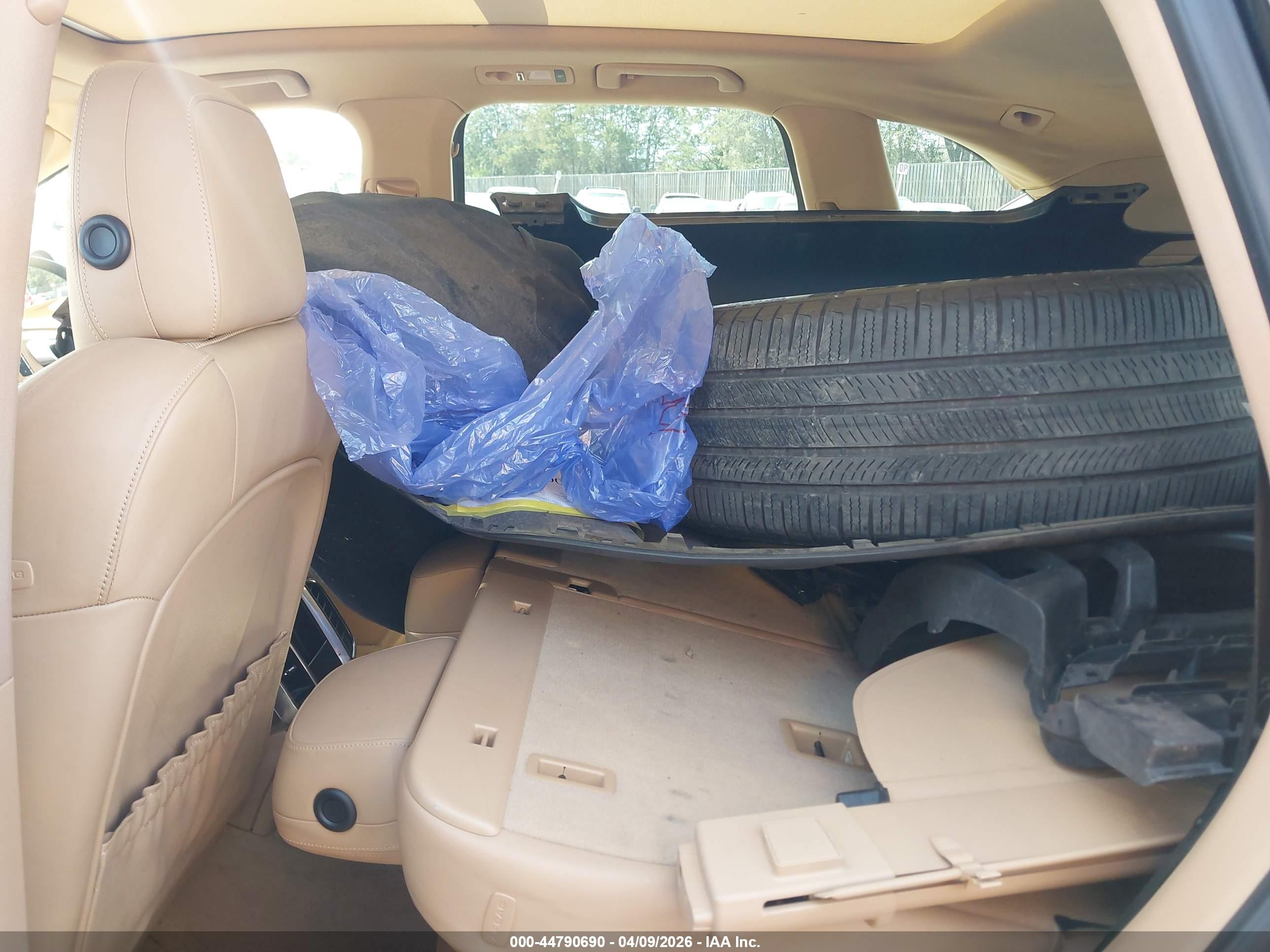 PORSCHE CAYENNE image 8