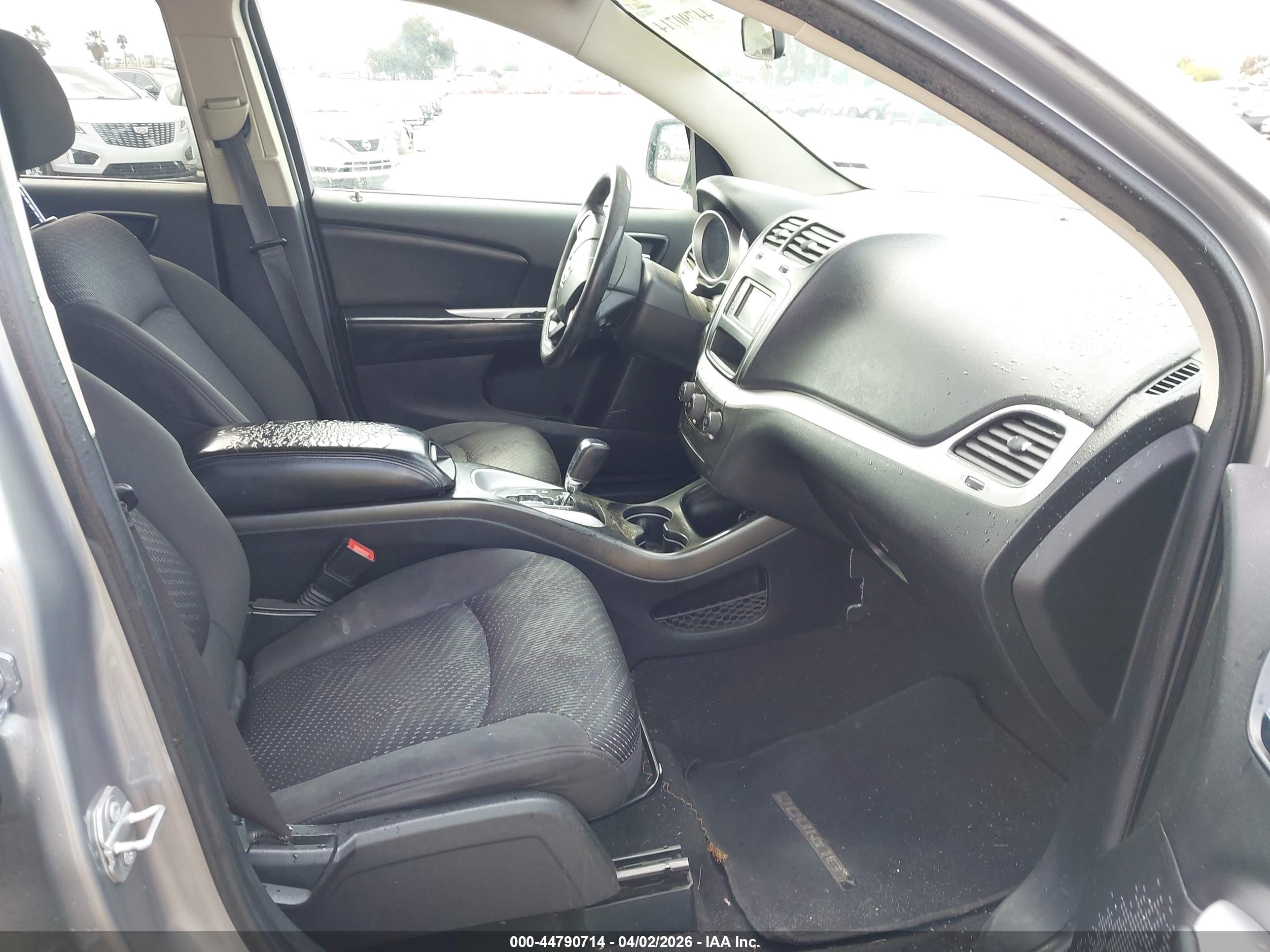 DODGE JOURNEY image 5