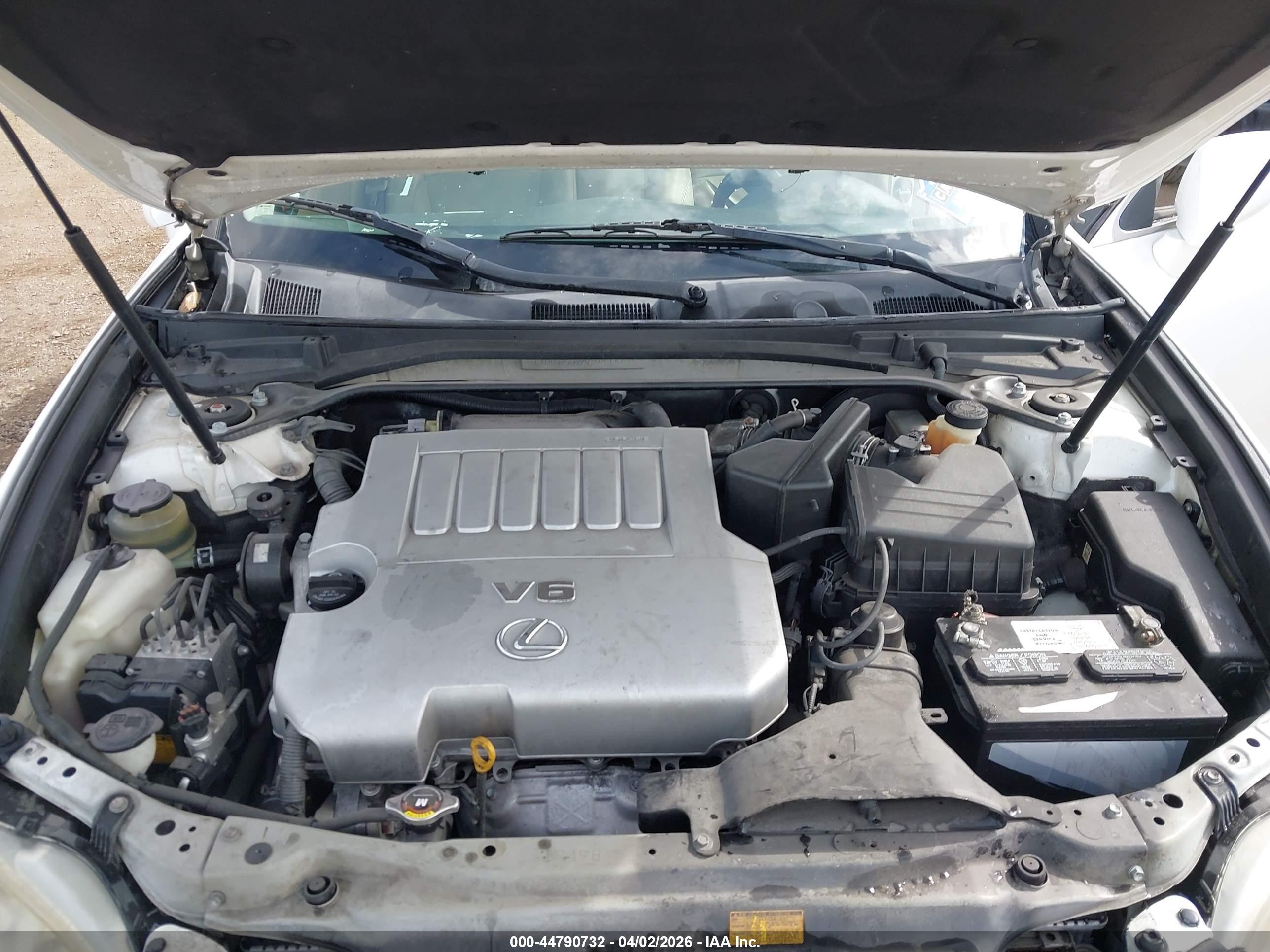 LEXUS ES image 10
