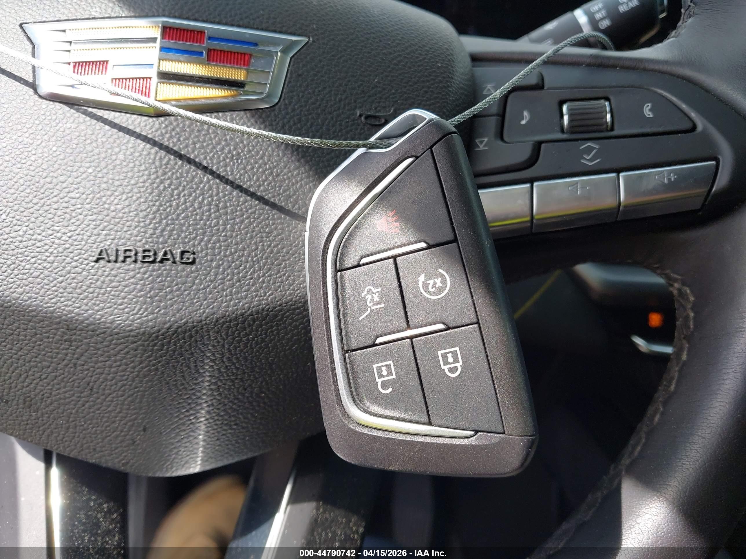 CADILLAC XT4 image 11