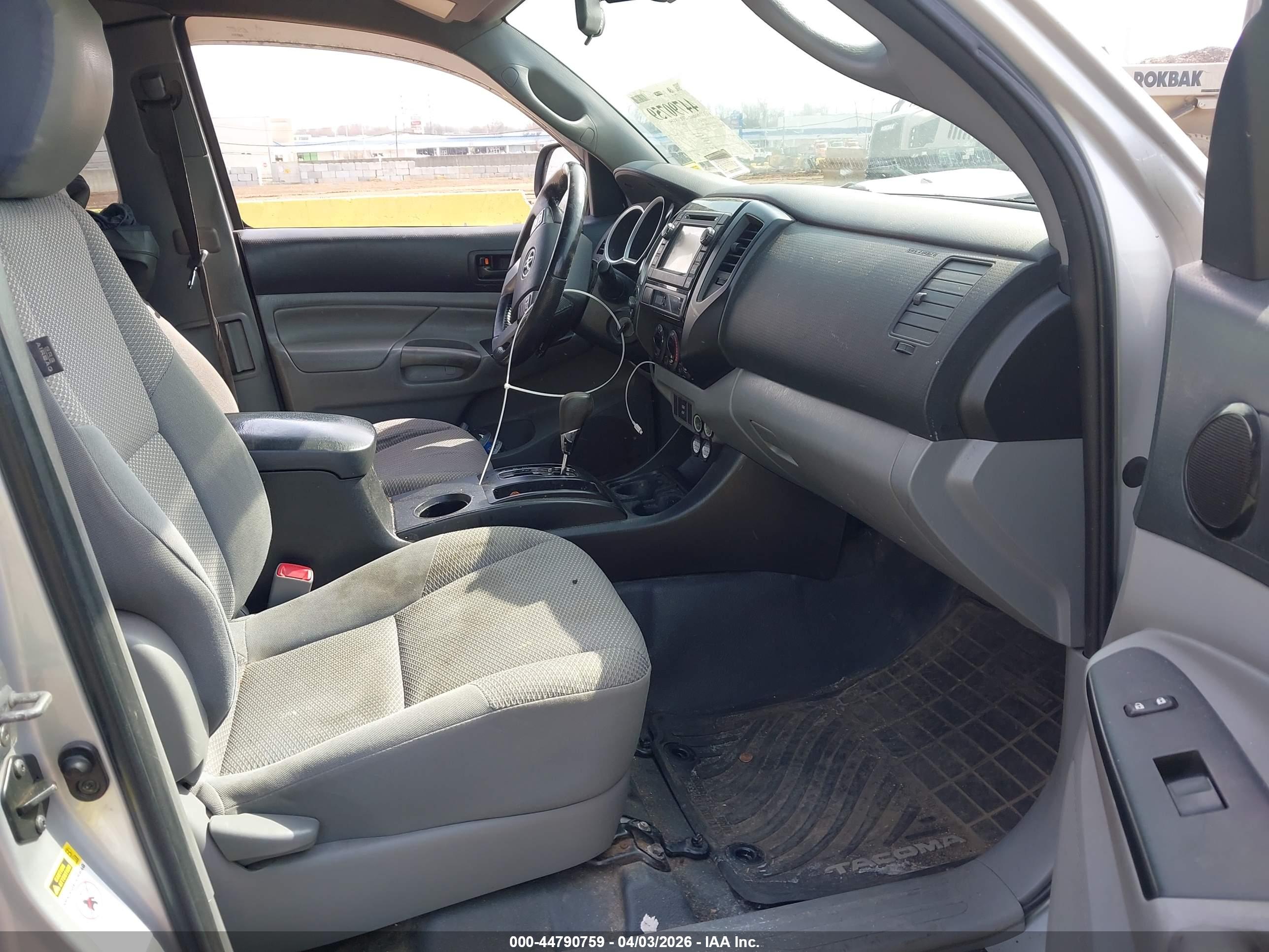 TOYOTA TACOMA image 5