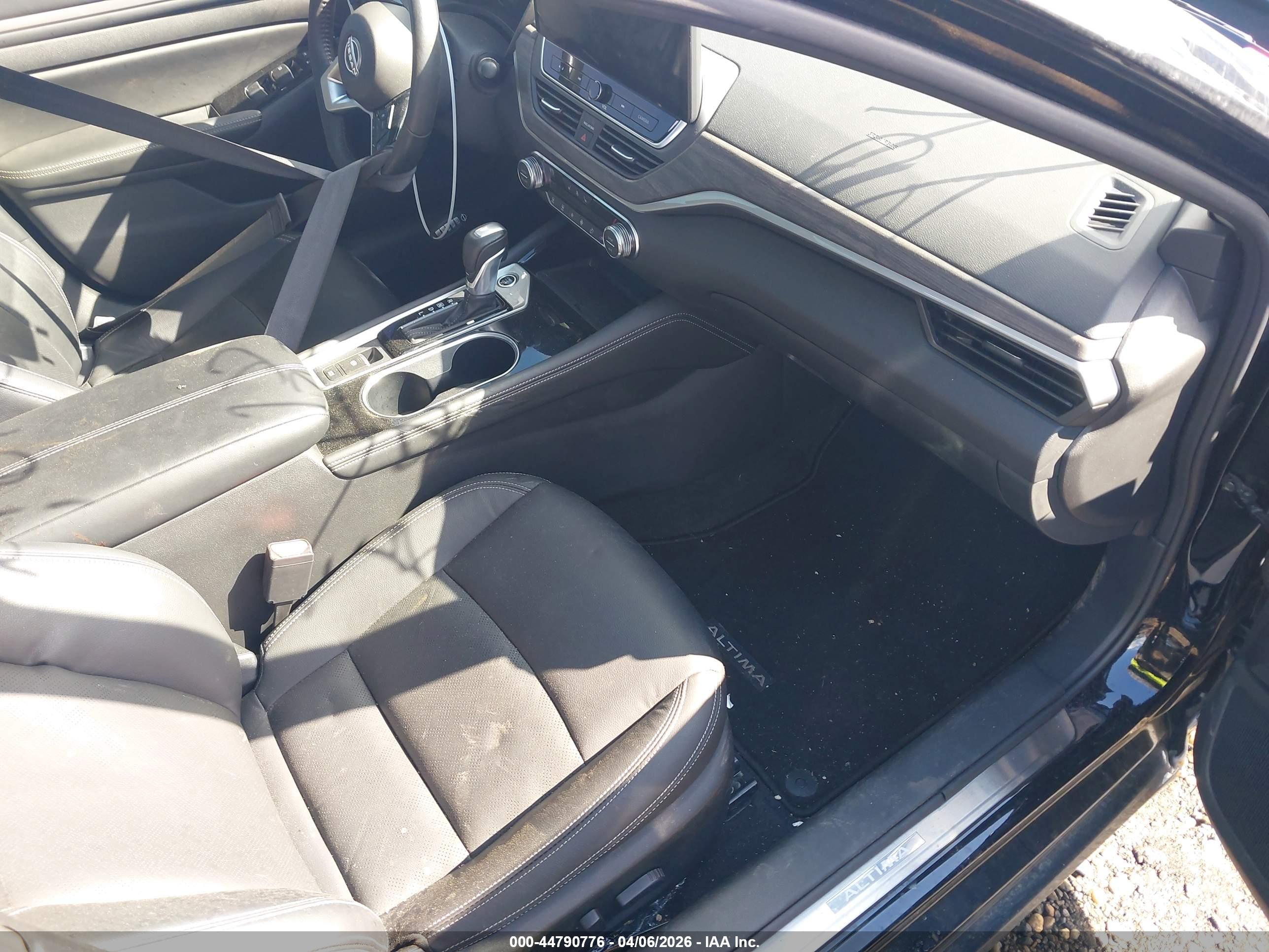 NISSAN ALTIMA image 5