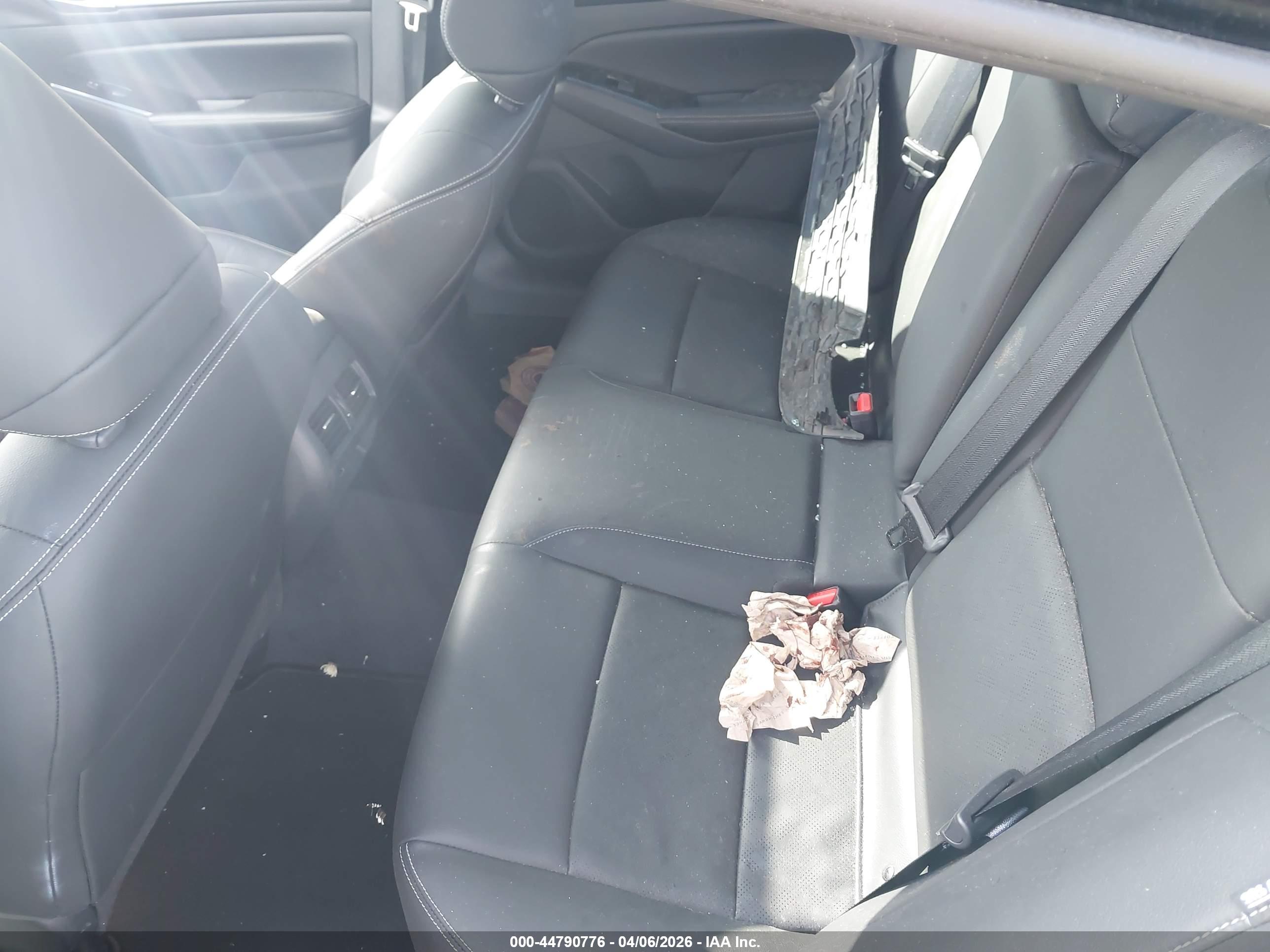 NISSAN ALTIMA image 8